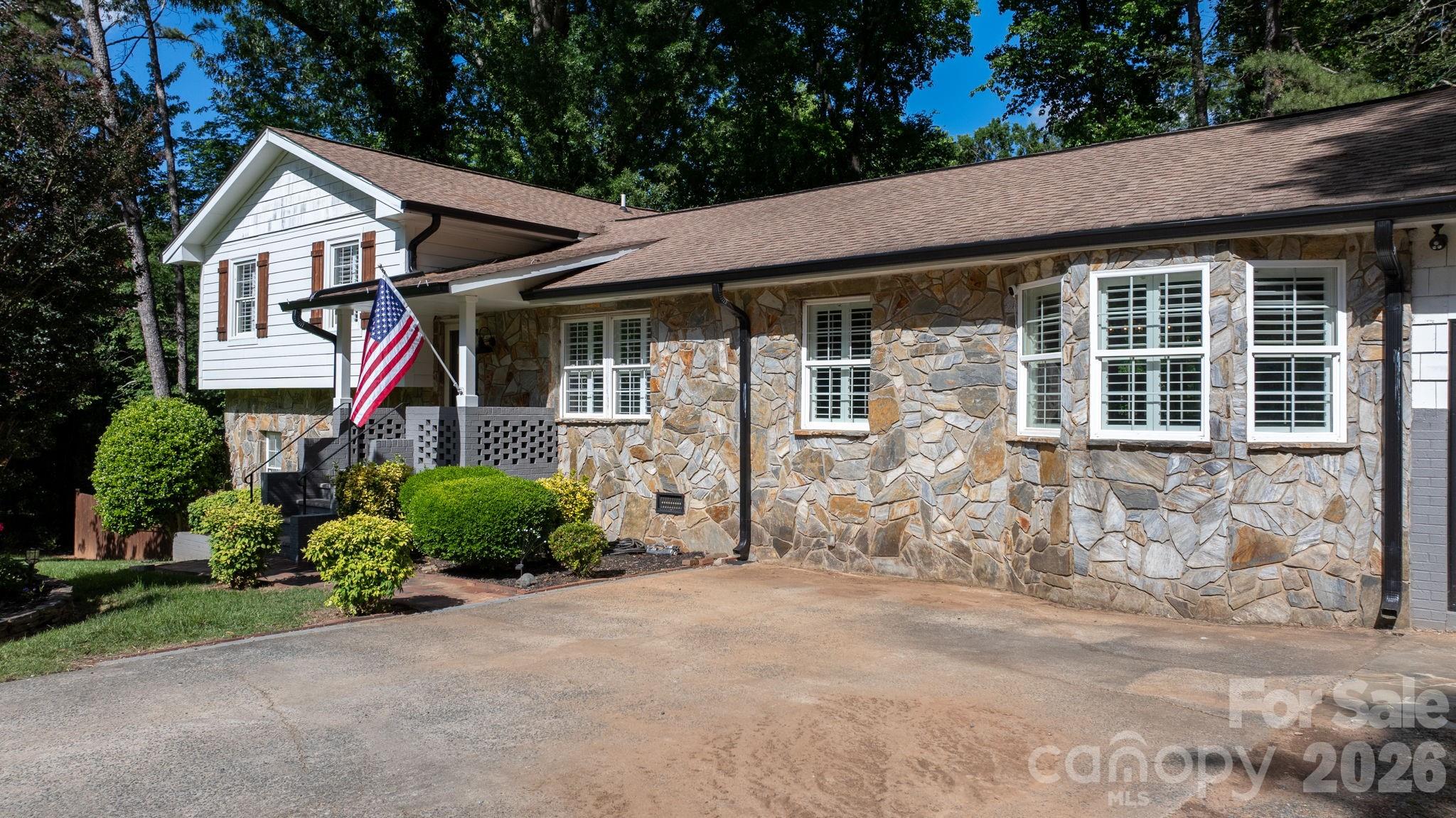 14214 Honeysuckle Ridge Drive Property Photo 34