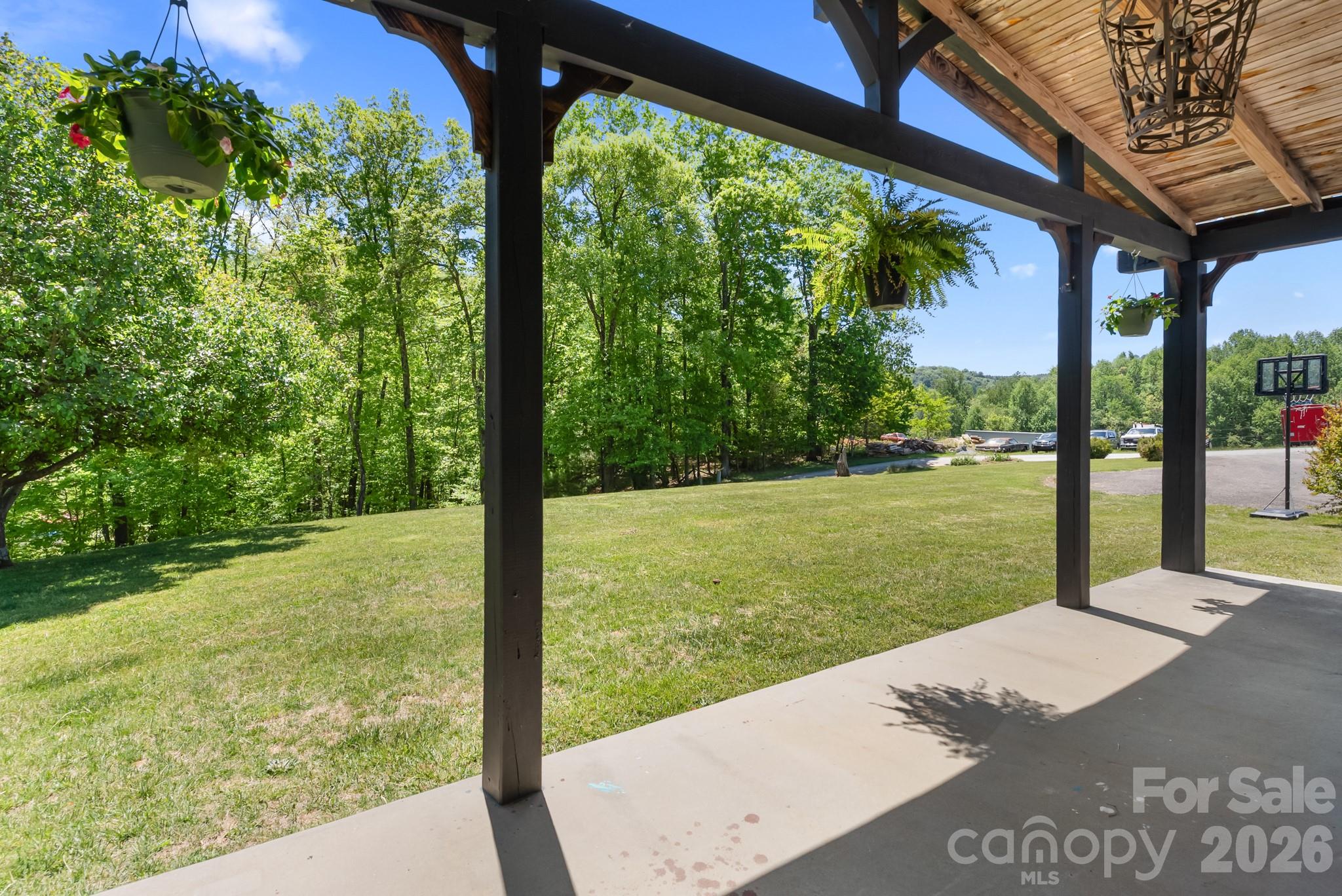 152 Pioneer Ridge Property Photo 4