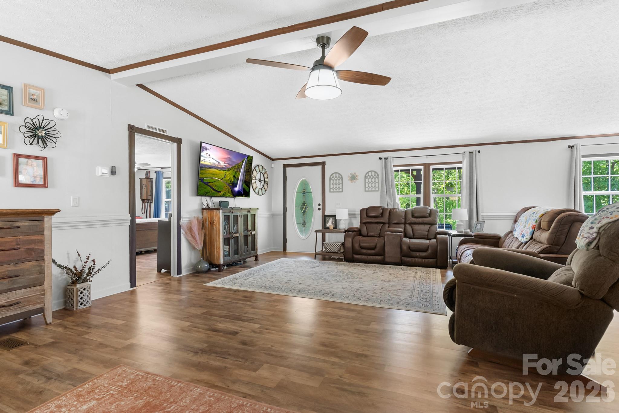 152 Pioneer Ridge Property Photo 8