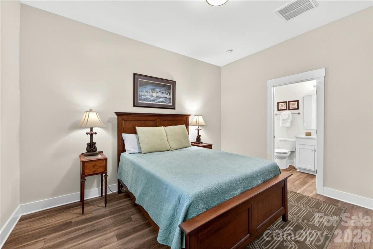 4136 Castleton Road Property Photo 9