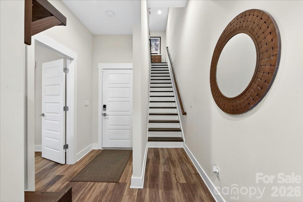4136 Castleton Road Property Photo 11