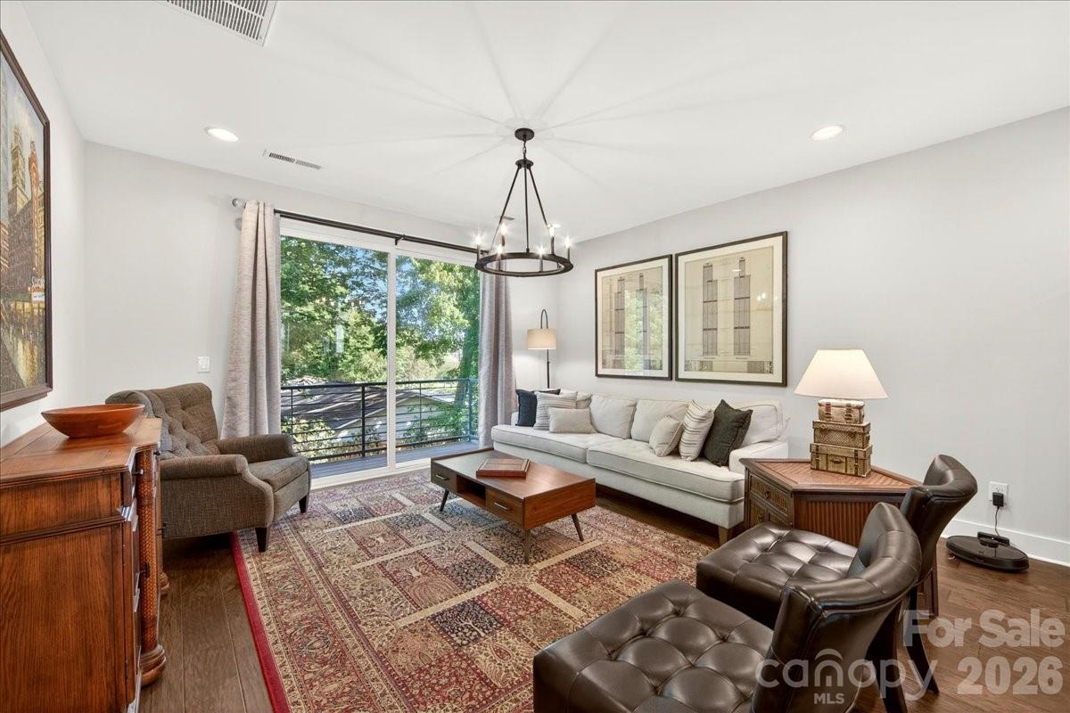 4136 Castleton Road Property Photo 12