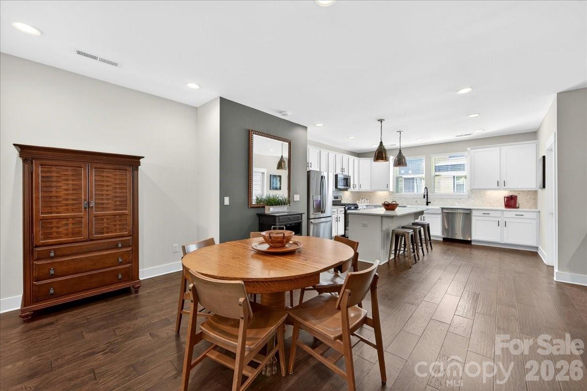 4136 Castleton Road Property Photo 21