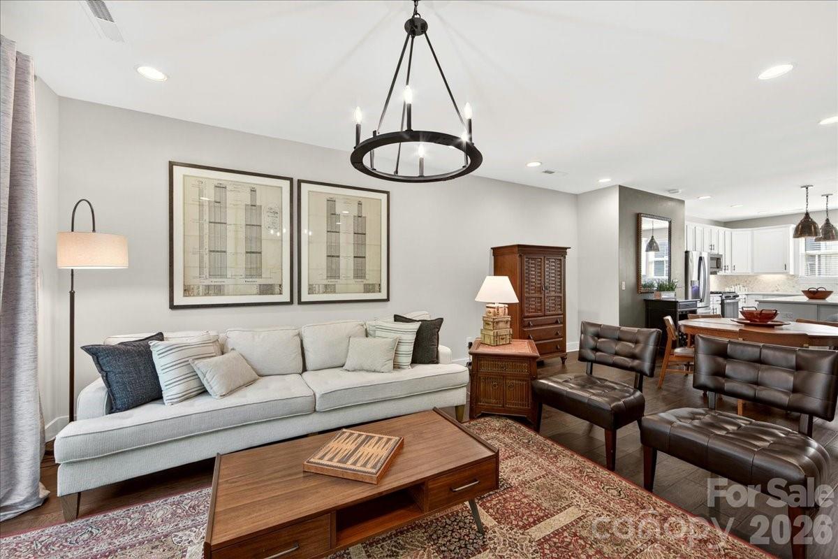 4136 Castleton Road Property Photo 22