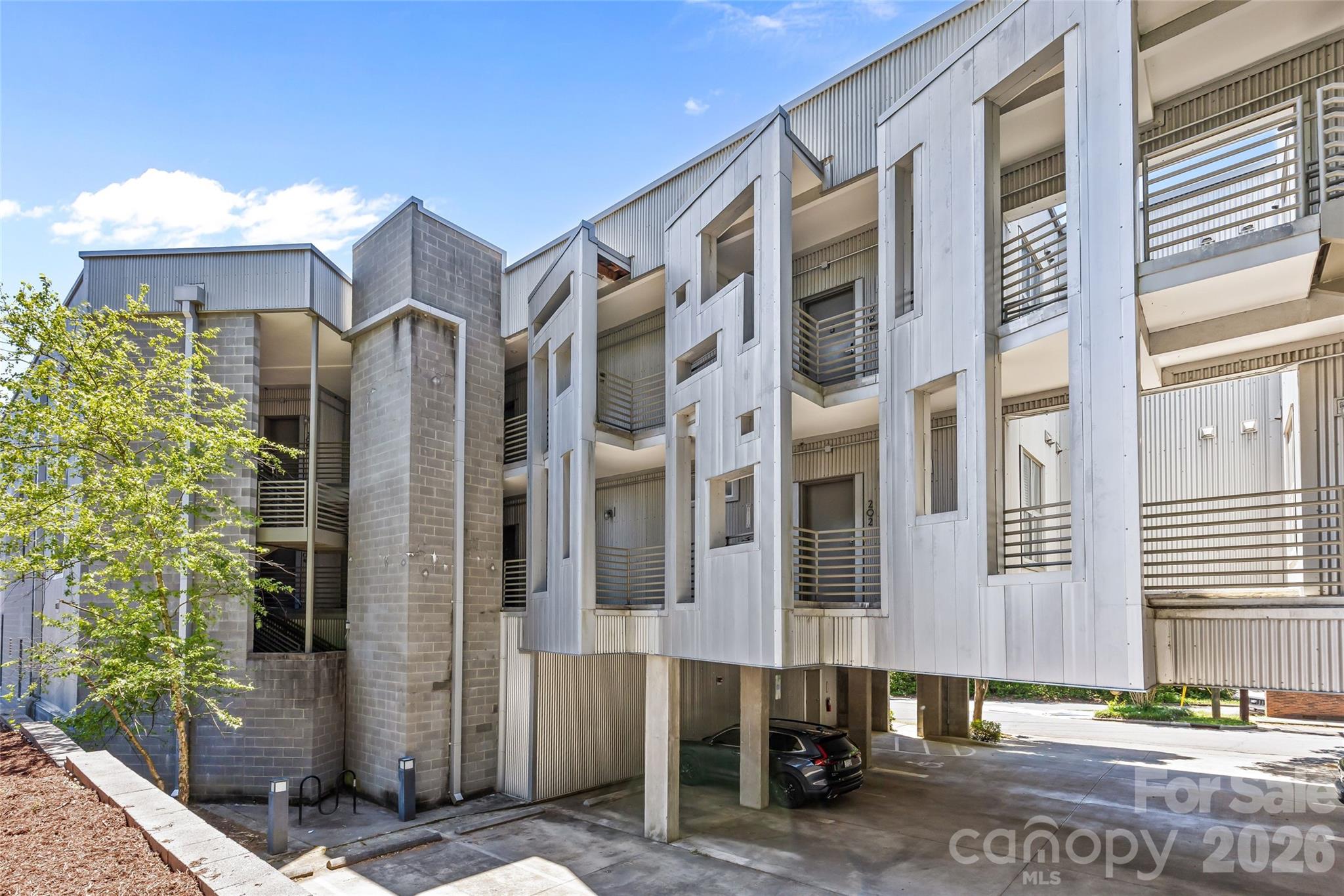 1600 Fulton Avenue 305 Property Photo 37