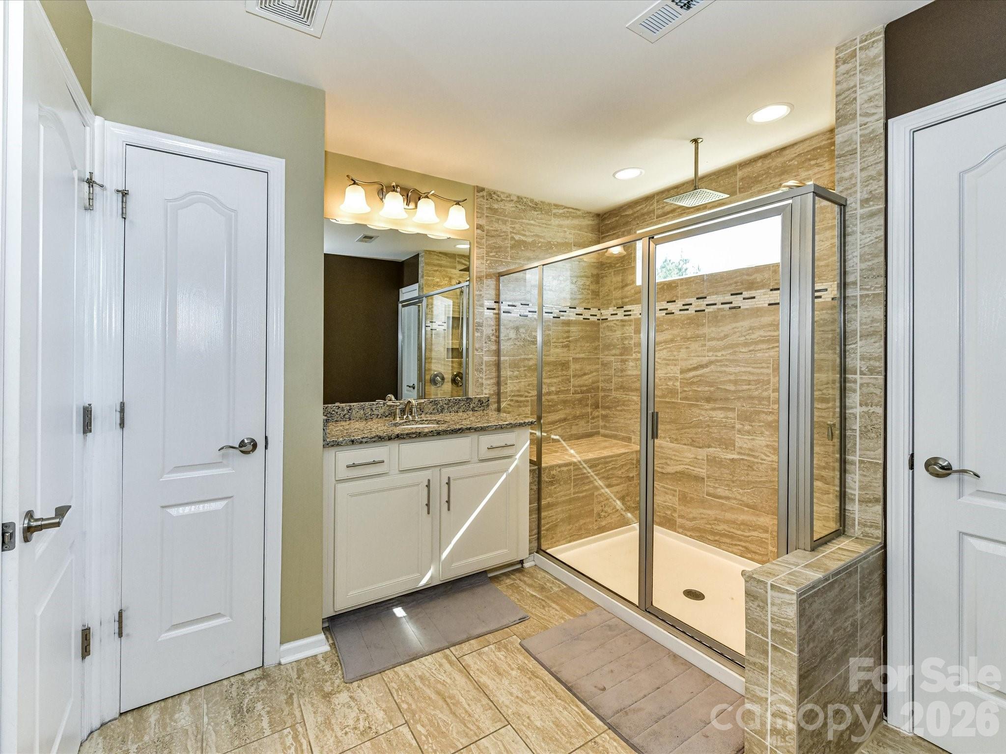15788 Reynolds Drive Property Photo 17