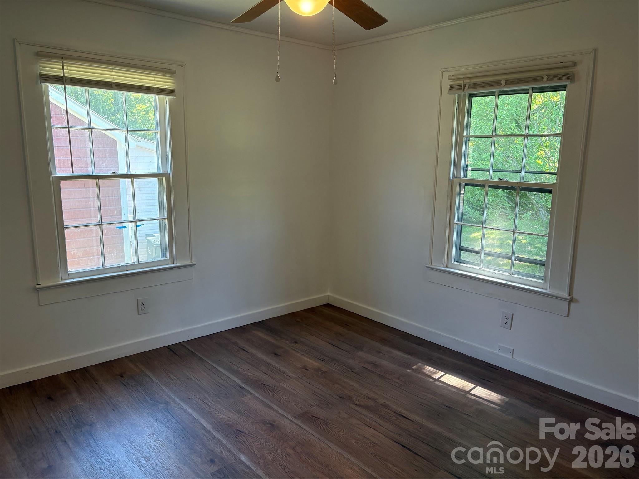 601 Harris Street Property Photo 7