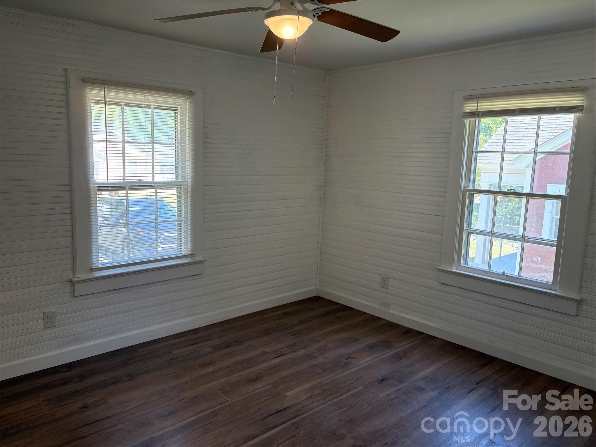 601 Harris Street Property Photo 8