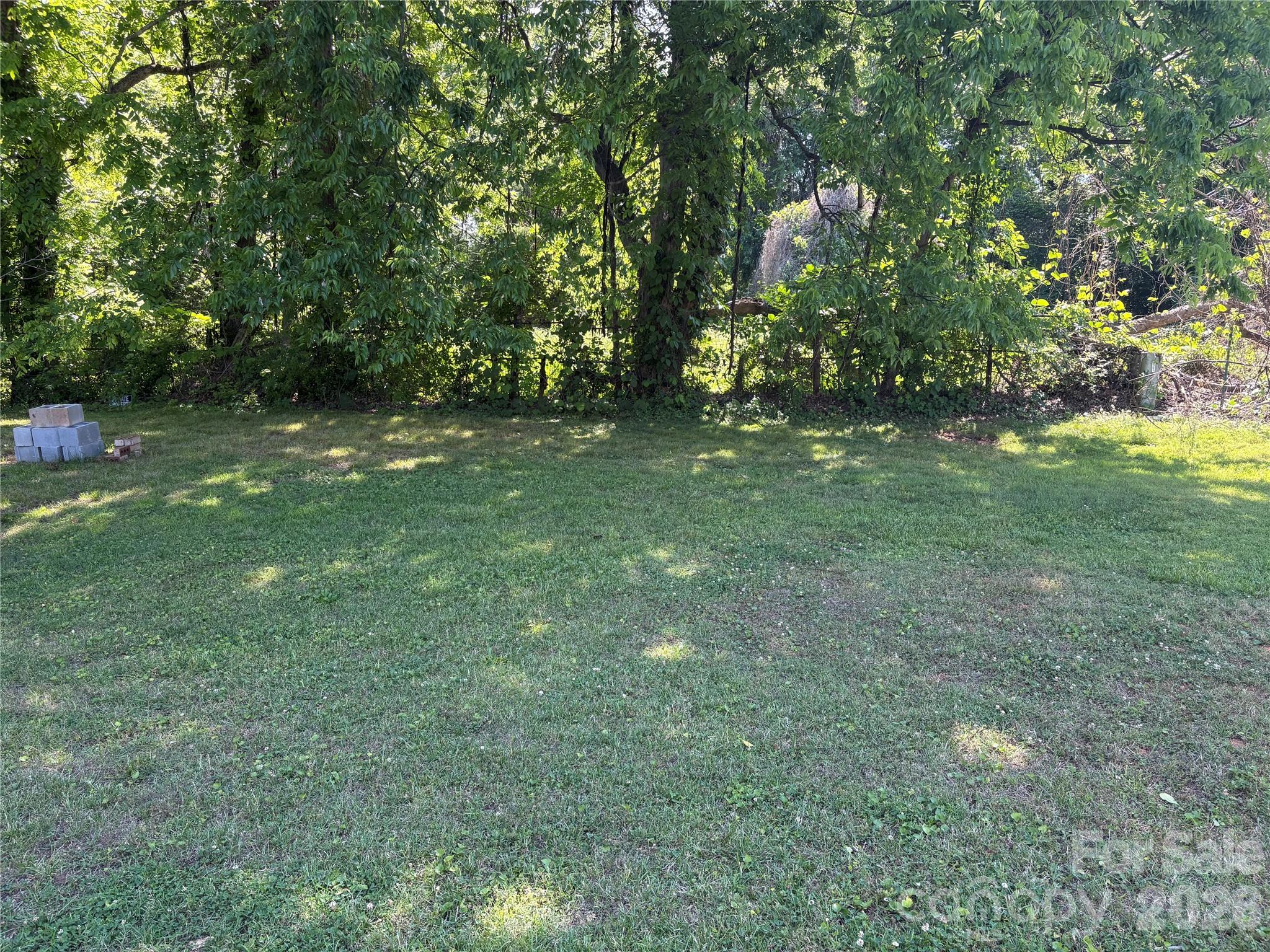 601 Harris Street Property Photo 11