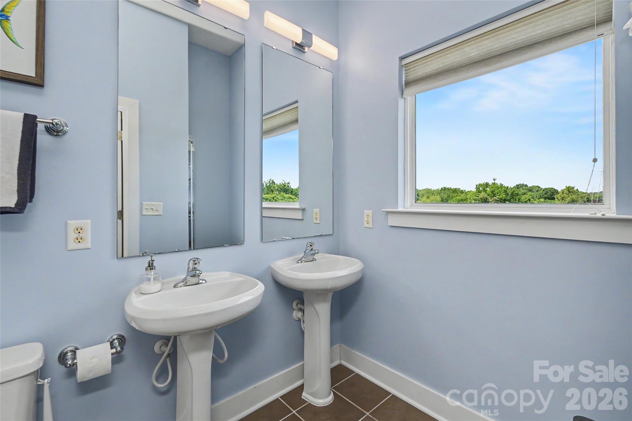 613 Mcninch Street Property Photo 14