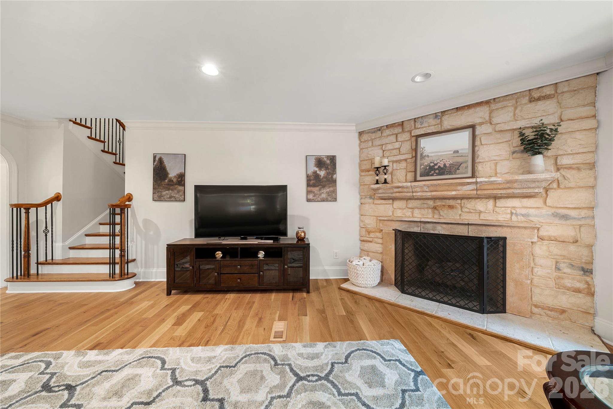 4531 Montibello Drive Property Photo 8
