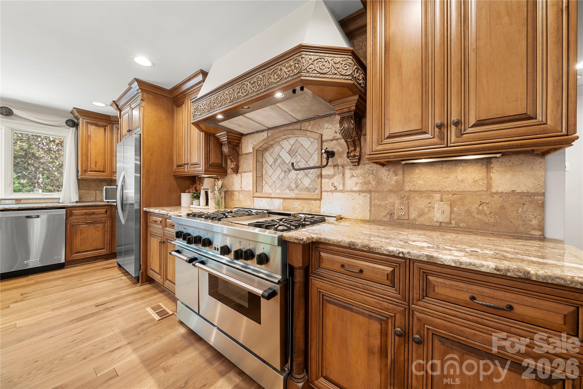 4531 Montibello Drive Property Photo 14