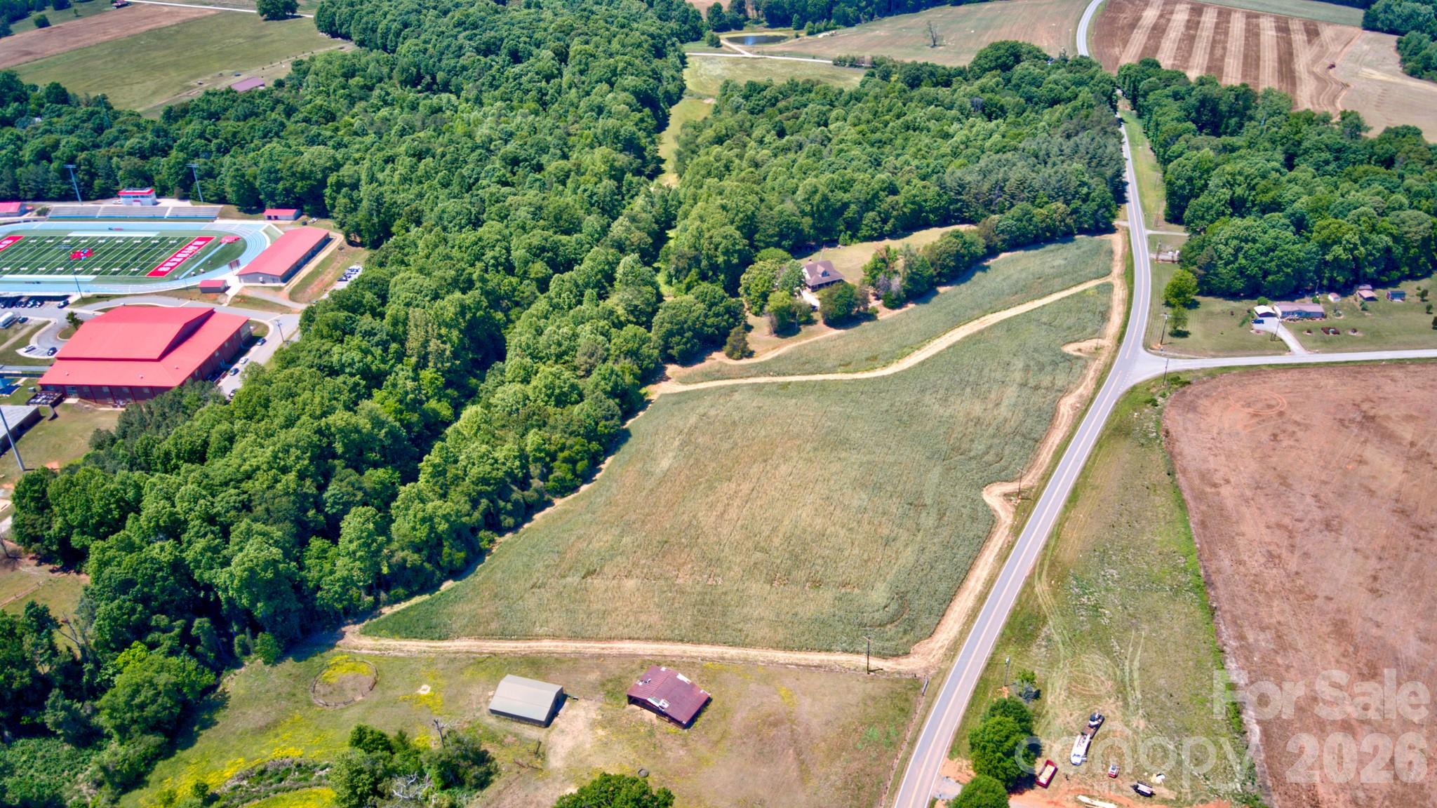 000 Jennings Road Property Photo 3
