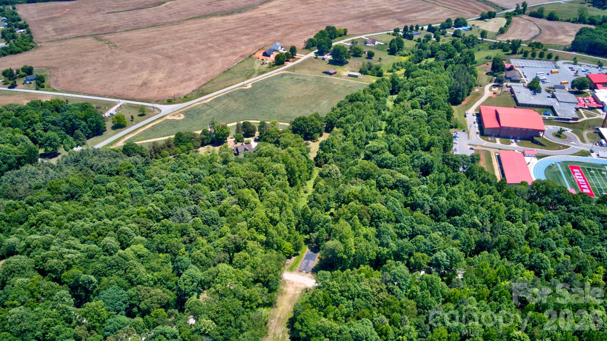 000 Jennings Road Property Photo 13
