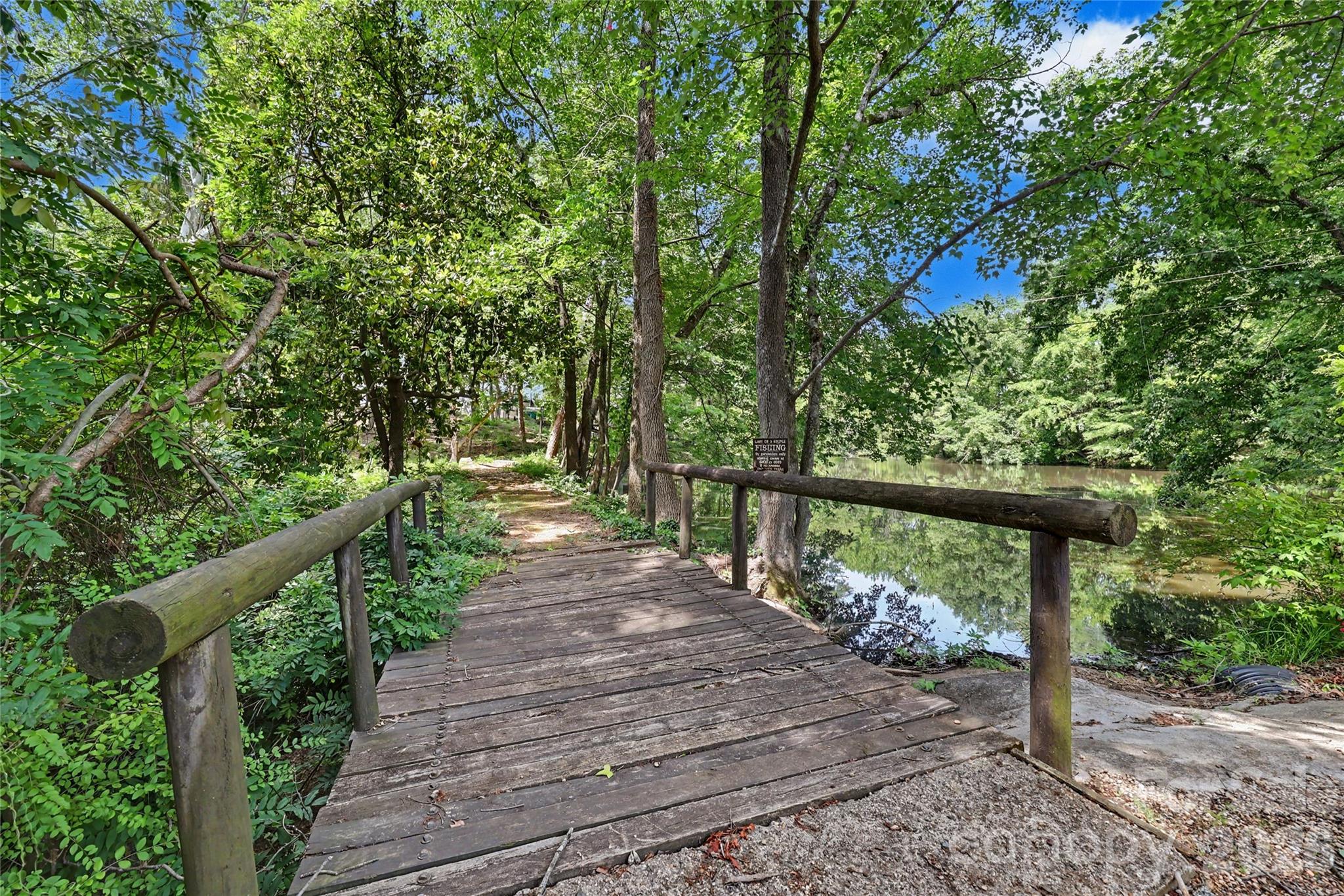 6510 Sharon Hills Road Property Photo 3