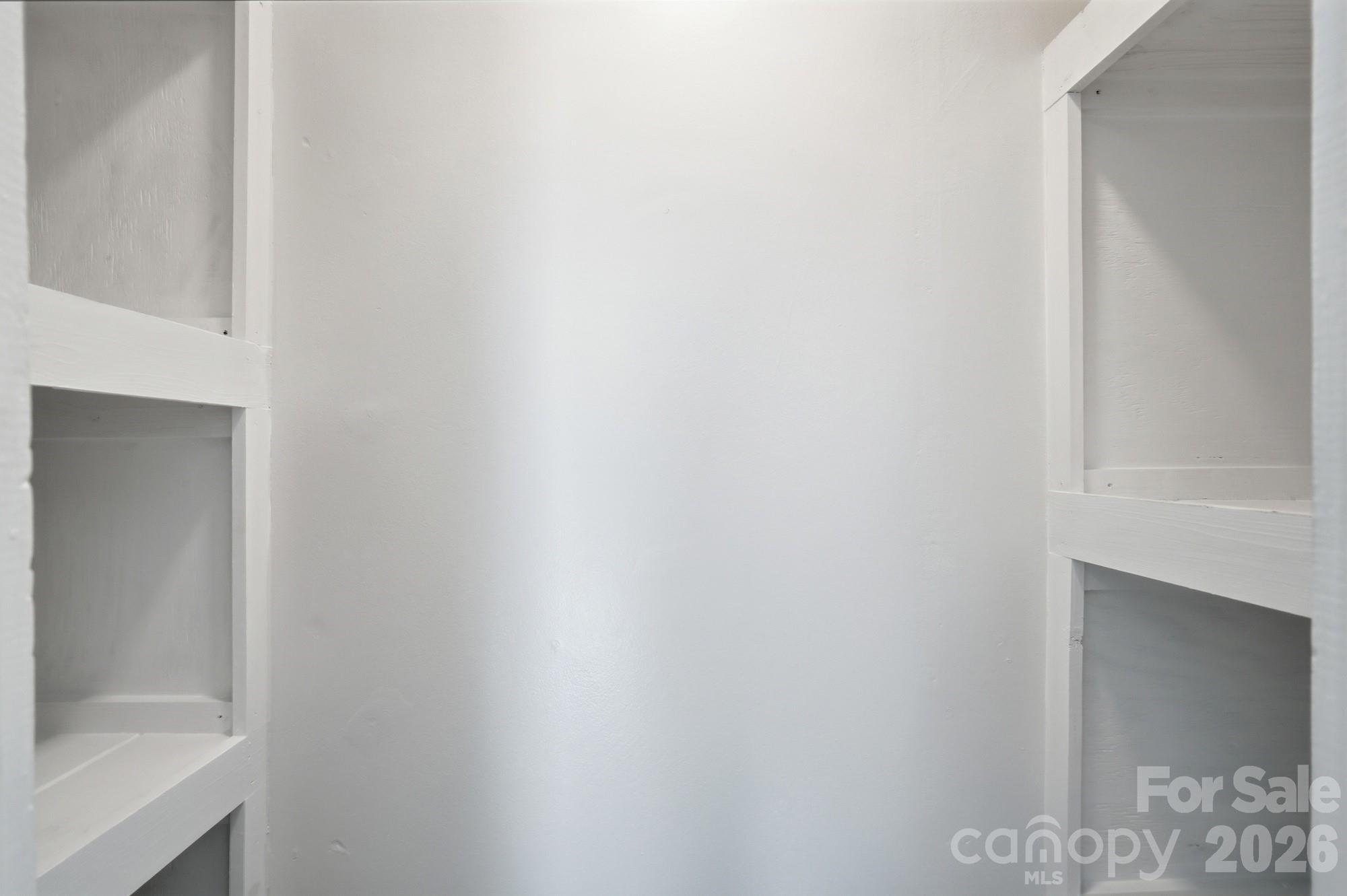 912 Laura Avenue Property Photo 21