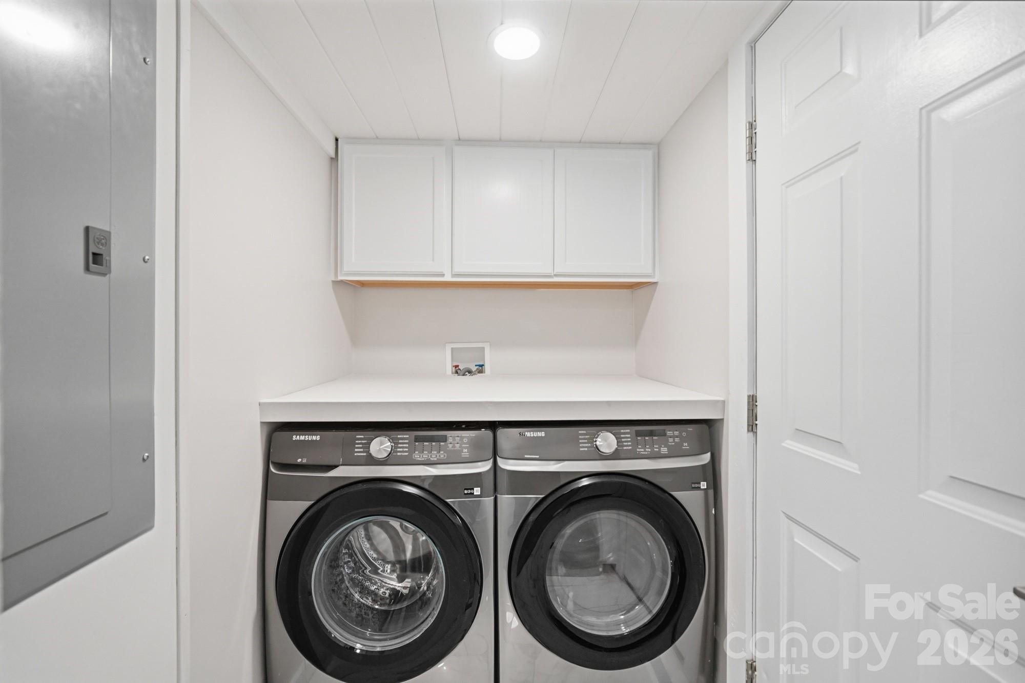 912 Laura Avenue Property Photo 22