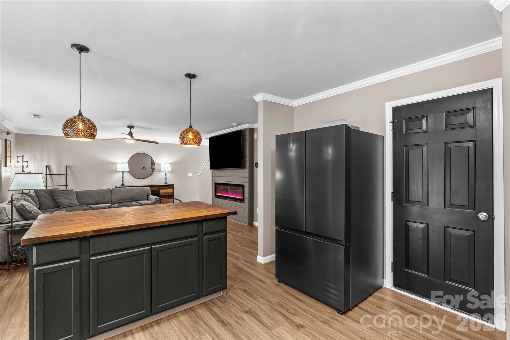 218 Valerie Drive Property Photo 12