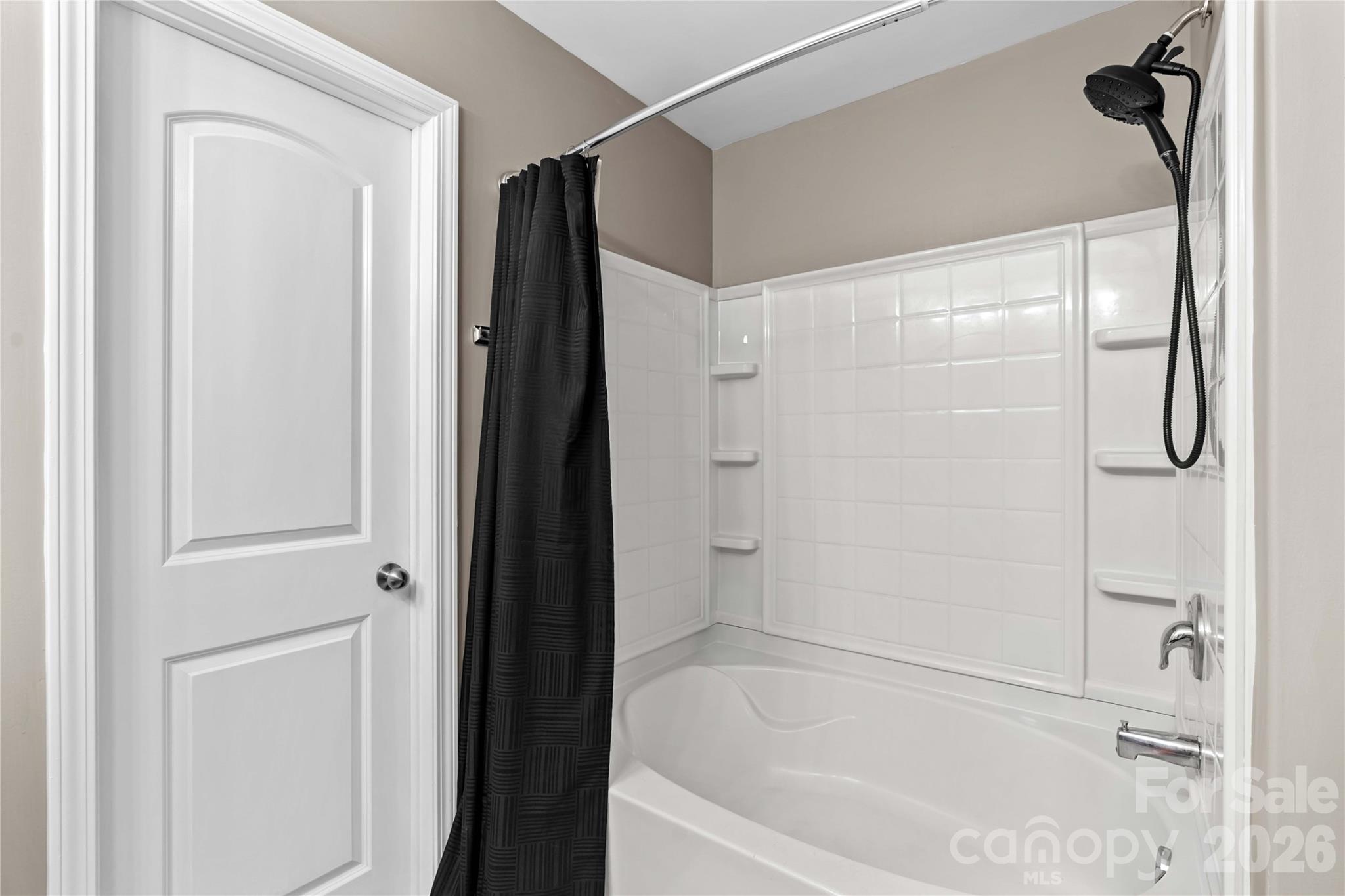 218 Valerie Drive Property Photo 20