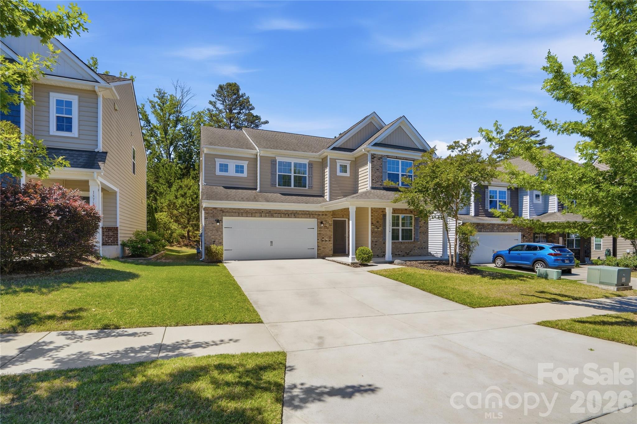 13714 Canterbury Castle Drive Property Photo 2