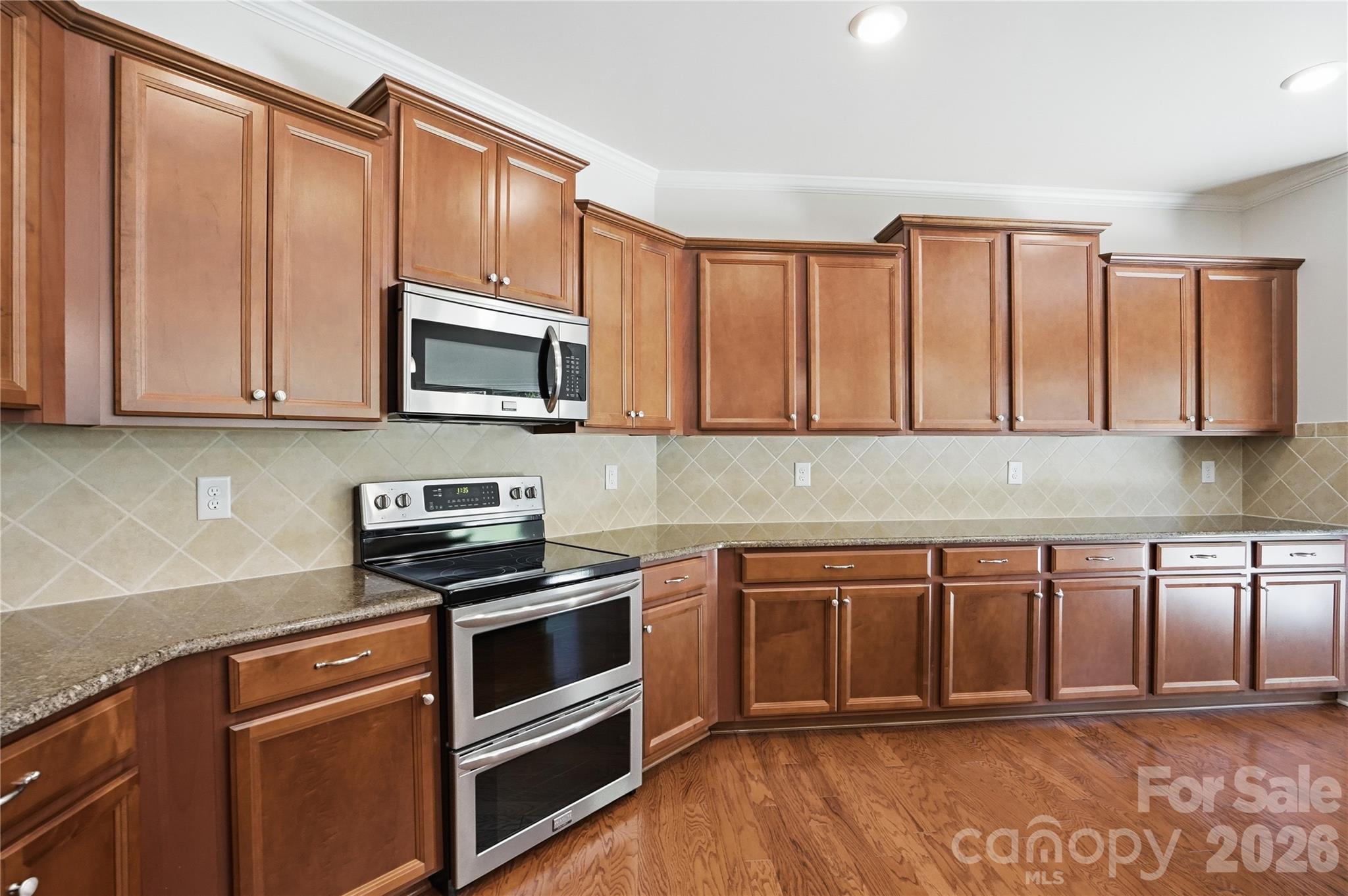 13714 Canterbury Castle Drive Property Photo 15