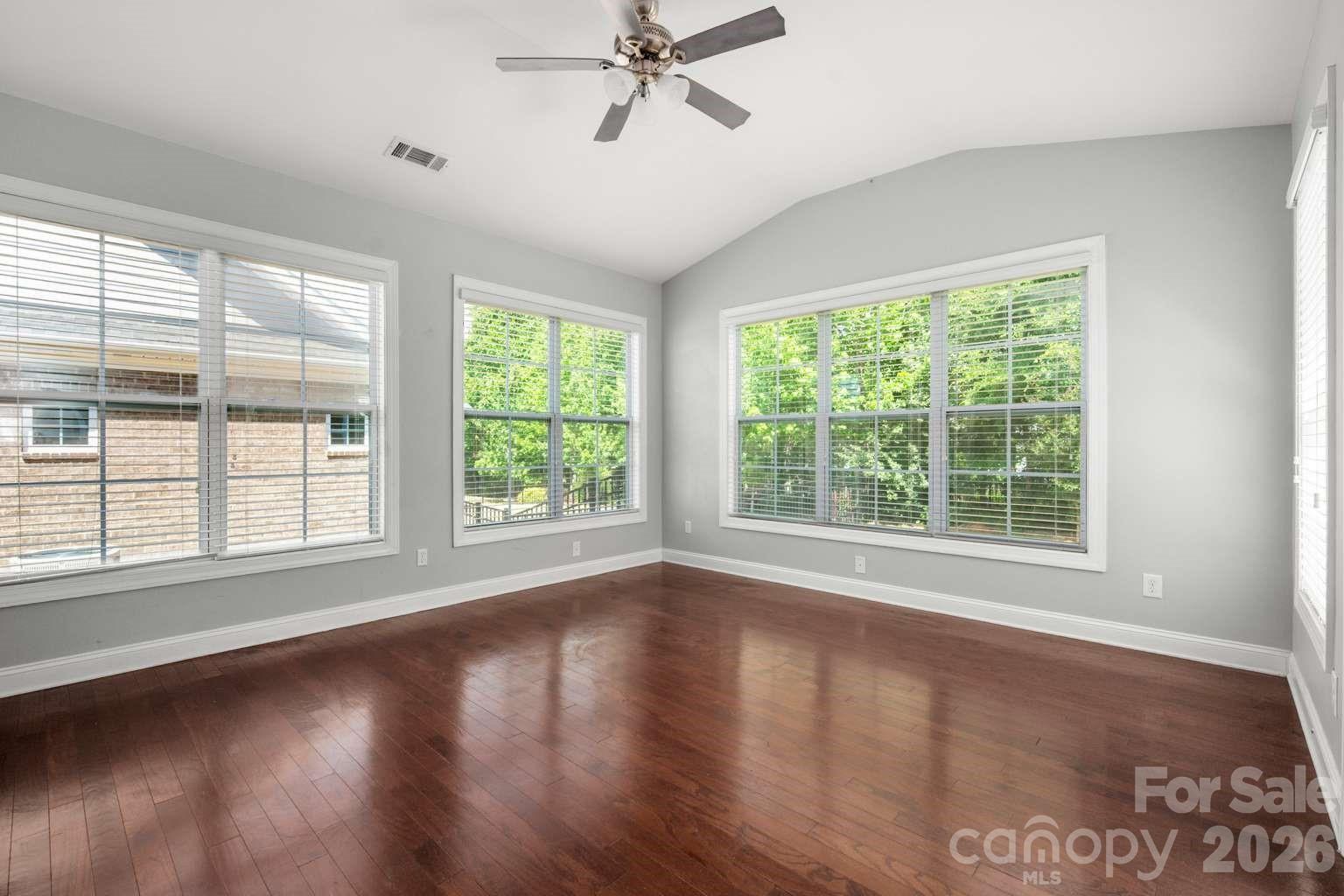 520 Trillium Way Property Photo 15