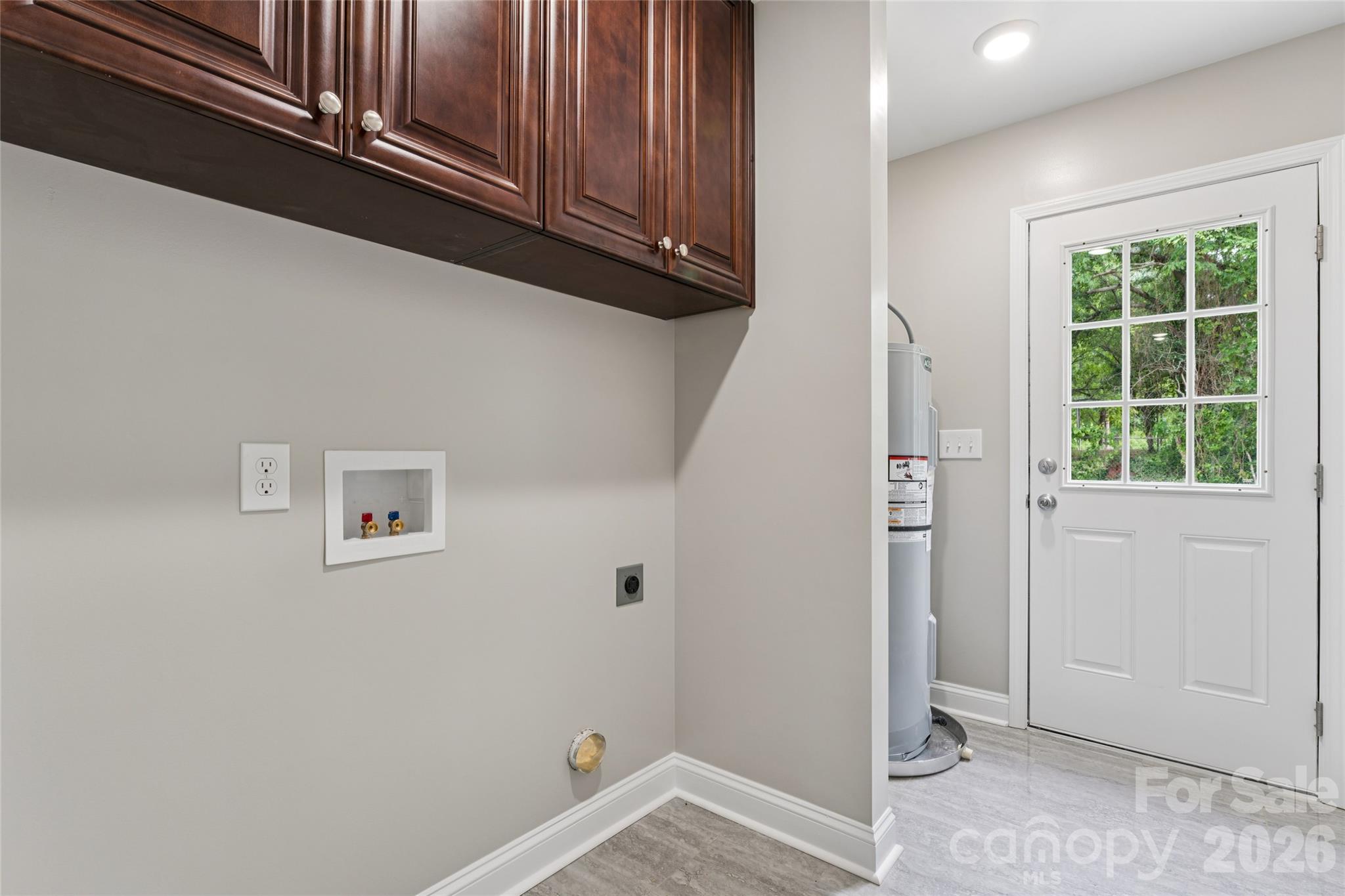 209 W 17th Street Property Photo 17