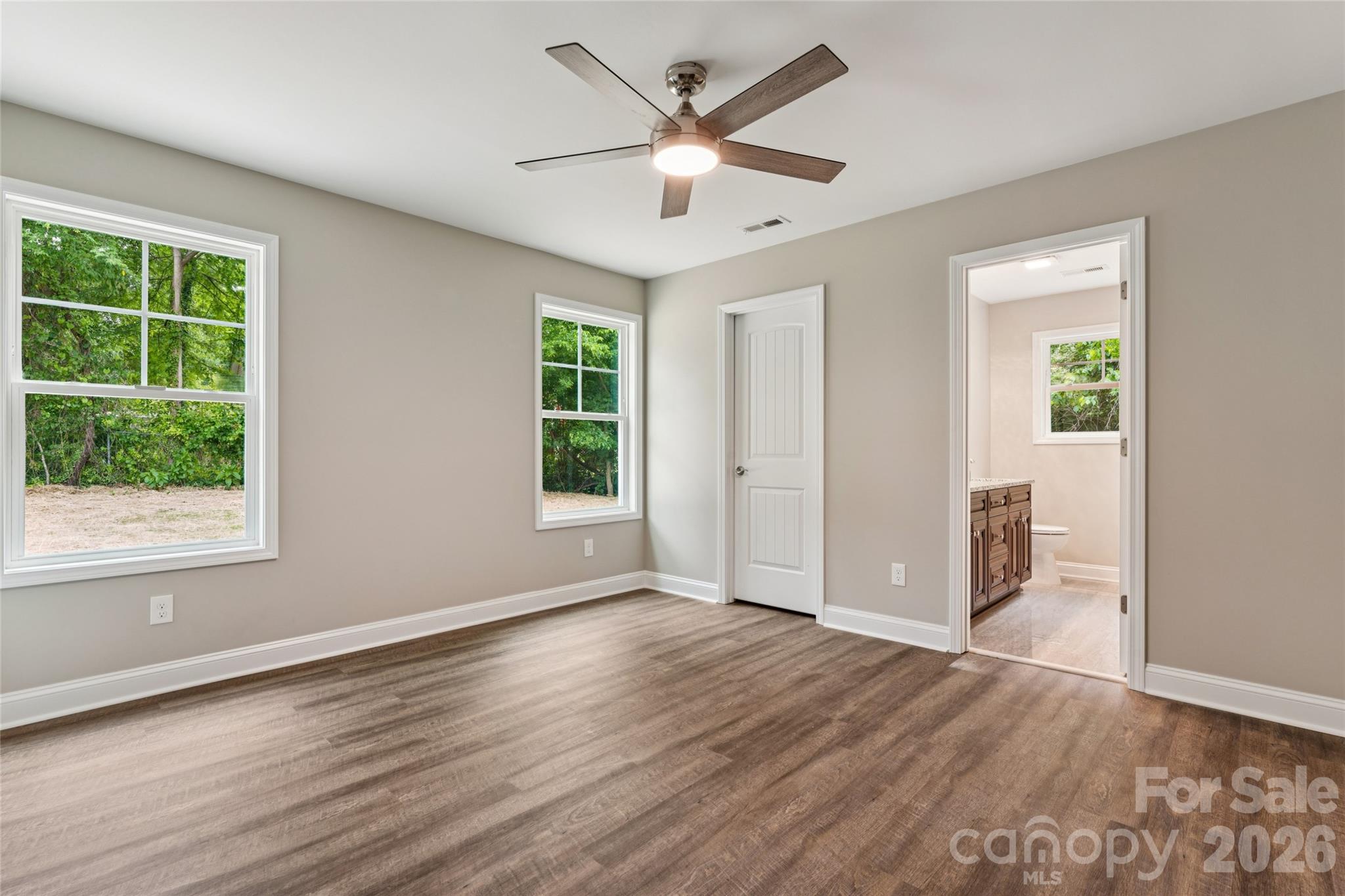 209 W 17th Street Property Photo 18