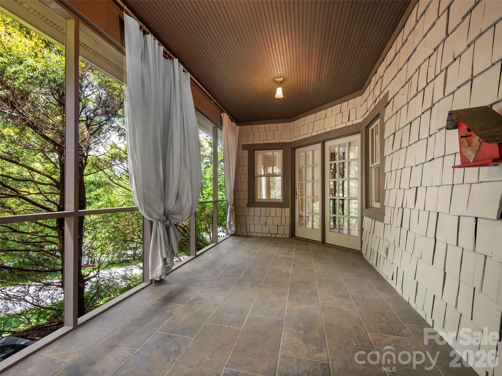 4 Lacoste Drive Property Photo 19