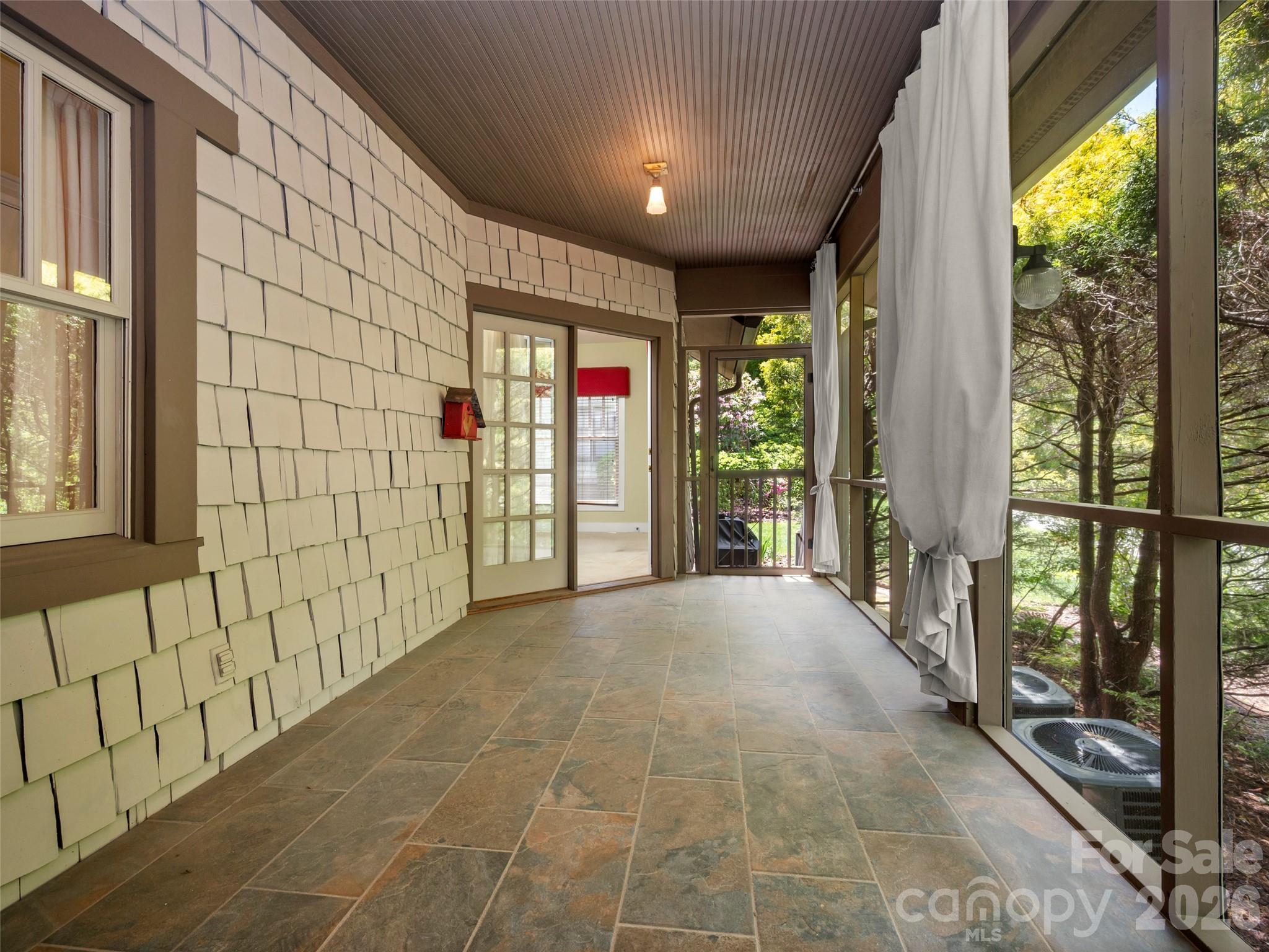 4 Lacoste Drive Property Photo 20