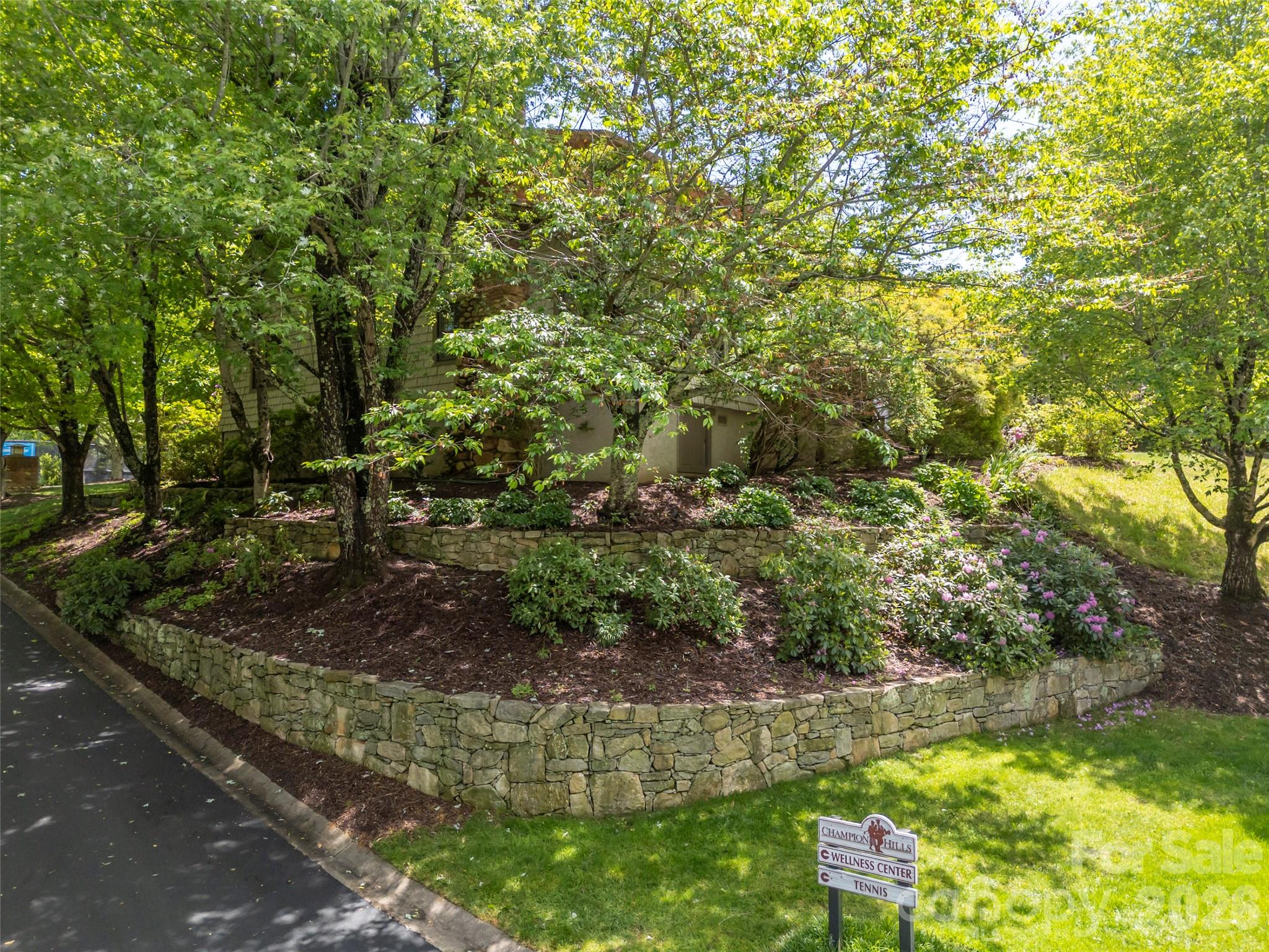 4 Lacoste Drive Property Photo 31