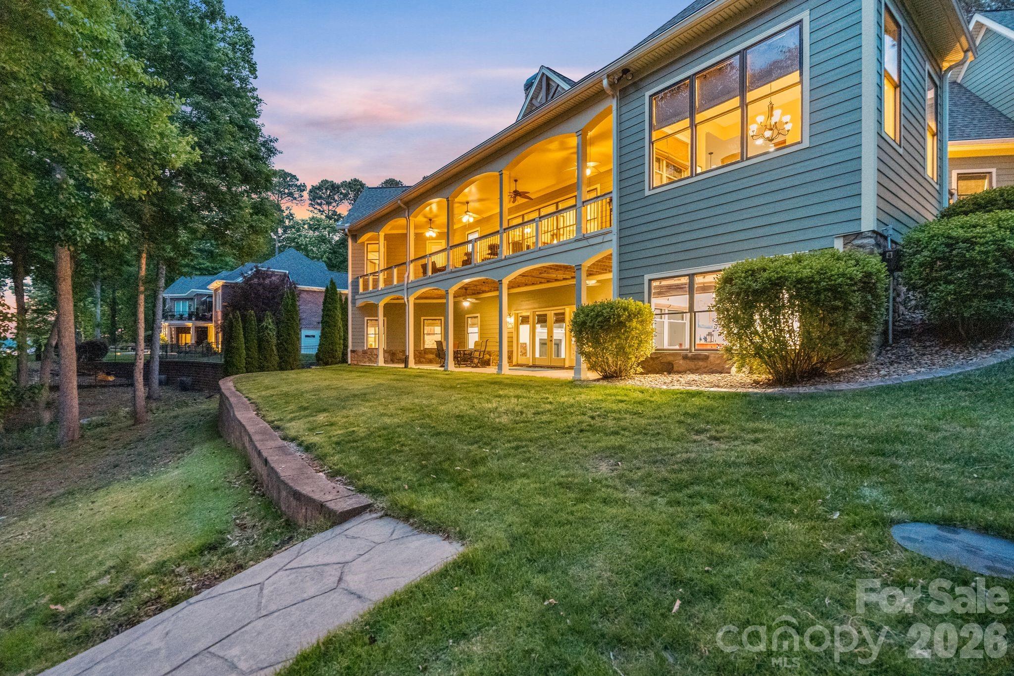 2243 Whiterock Court Property Photo 4