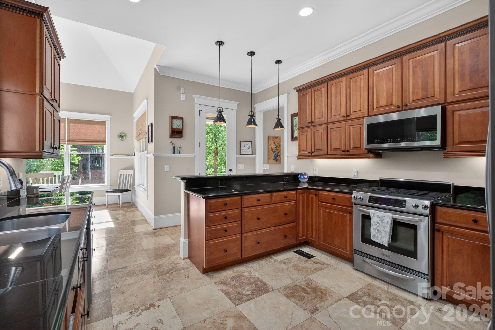 2243 Whiterock Court Property Photo 14