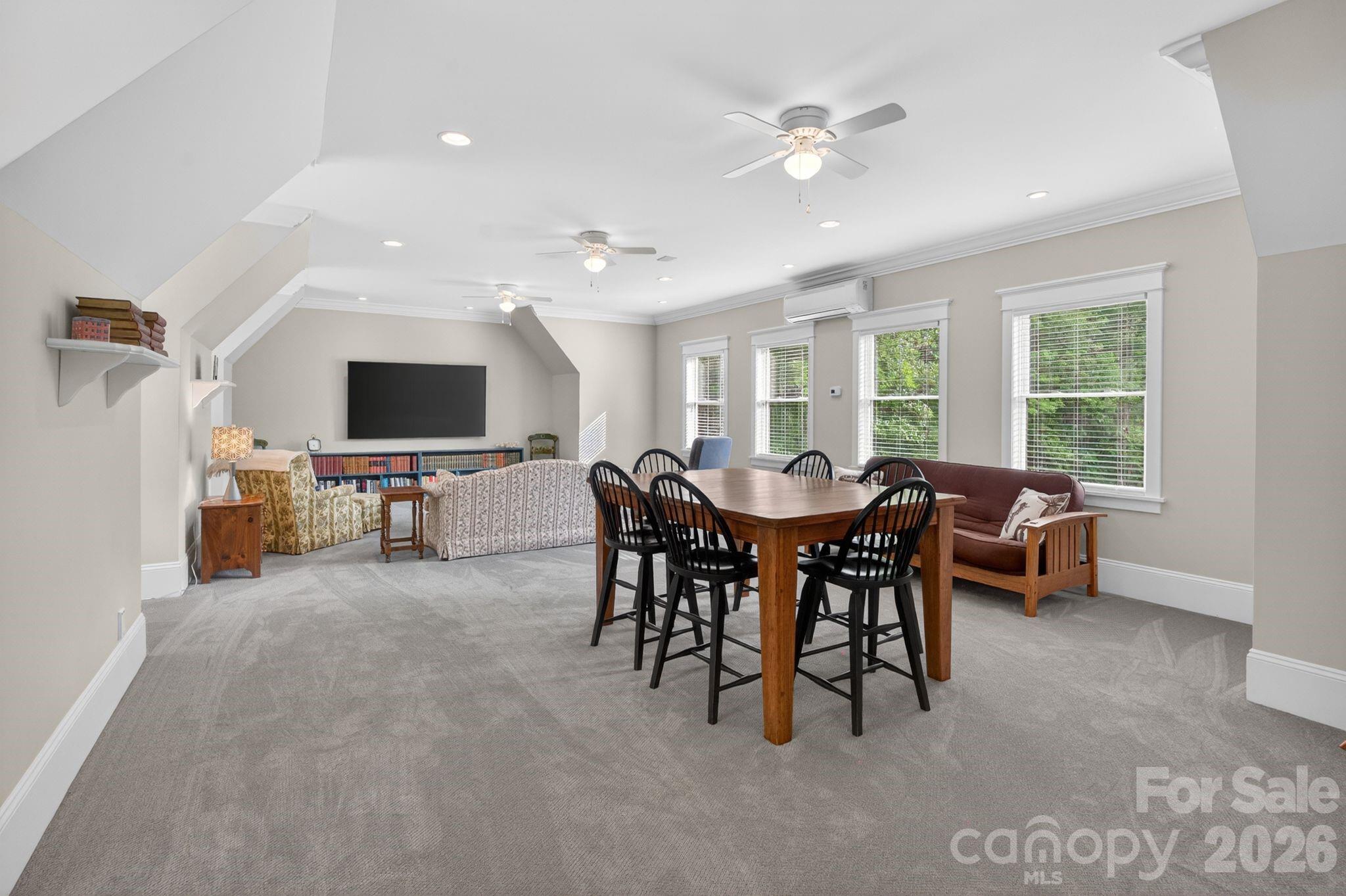 2243 Whiterock Court Property Photo 22