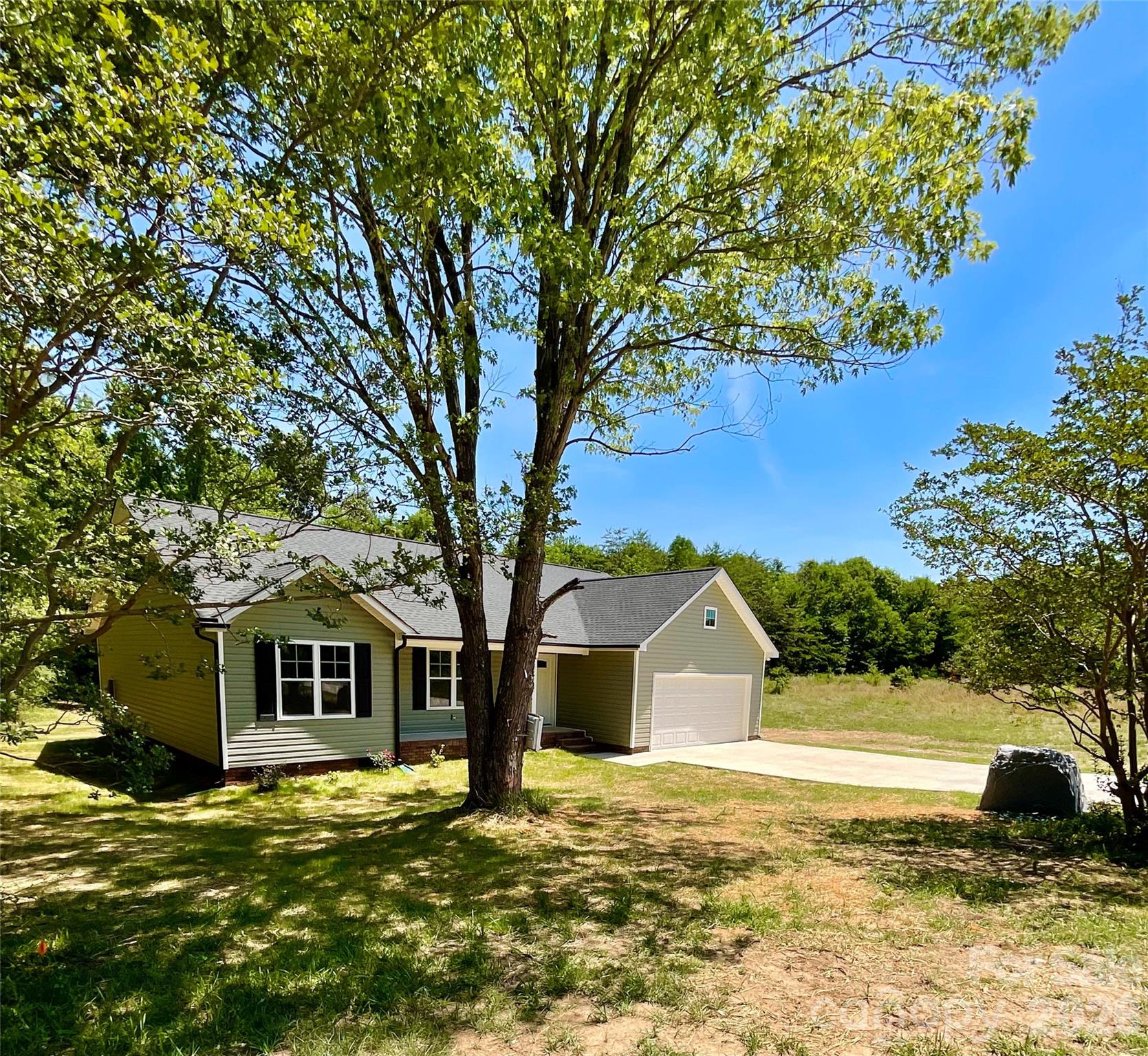 860 Lake Fork Road Property Photo 3