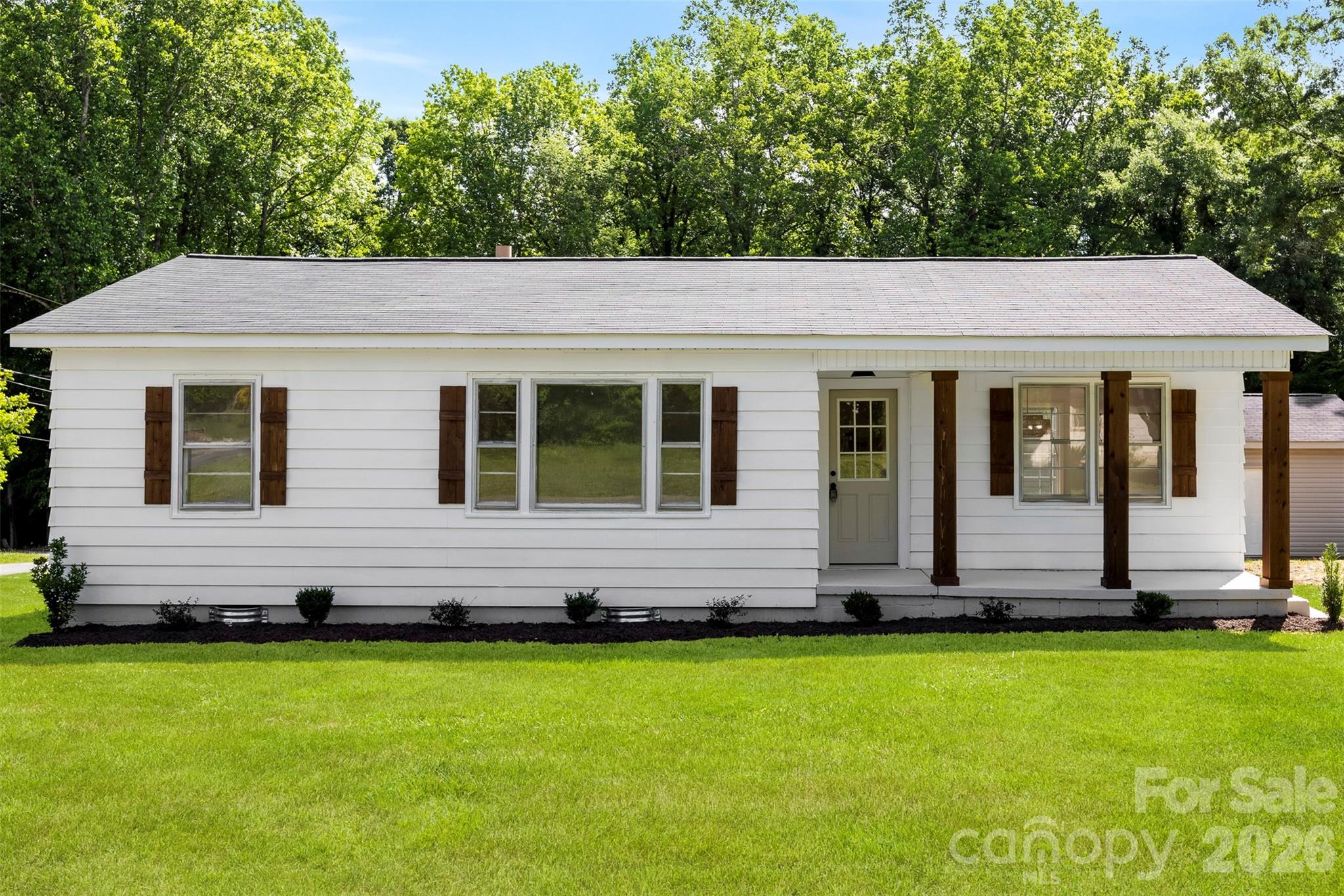 301 Gittens Street Property Photo 1