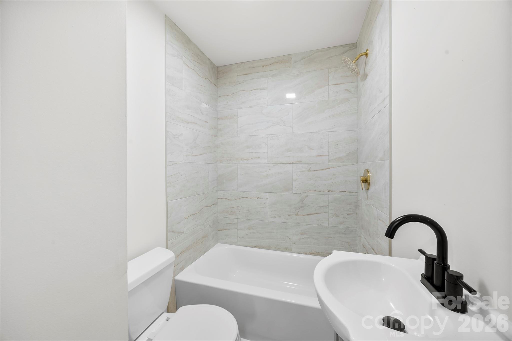 301 Gittens Street Property Photo 11