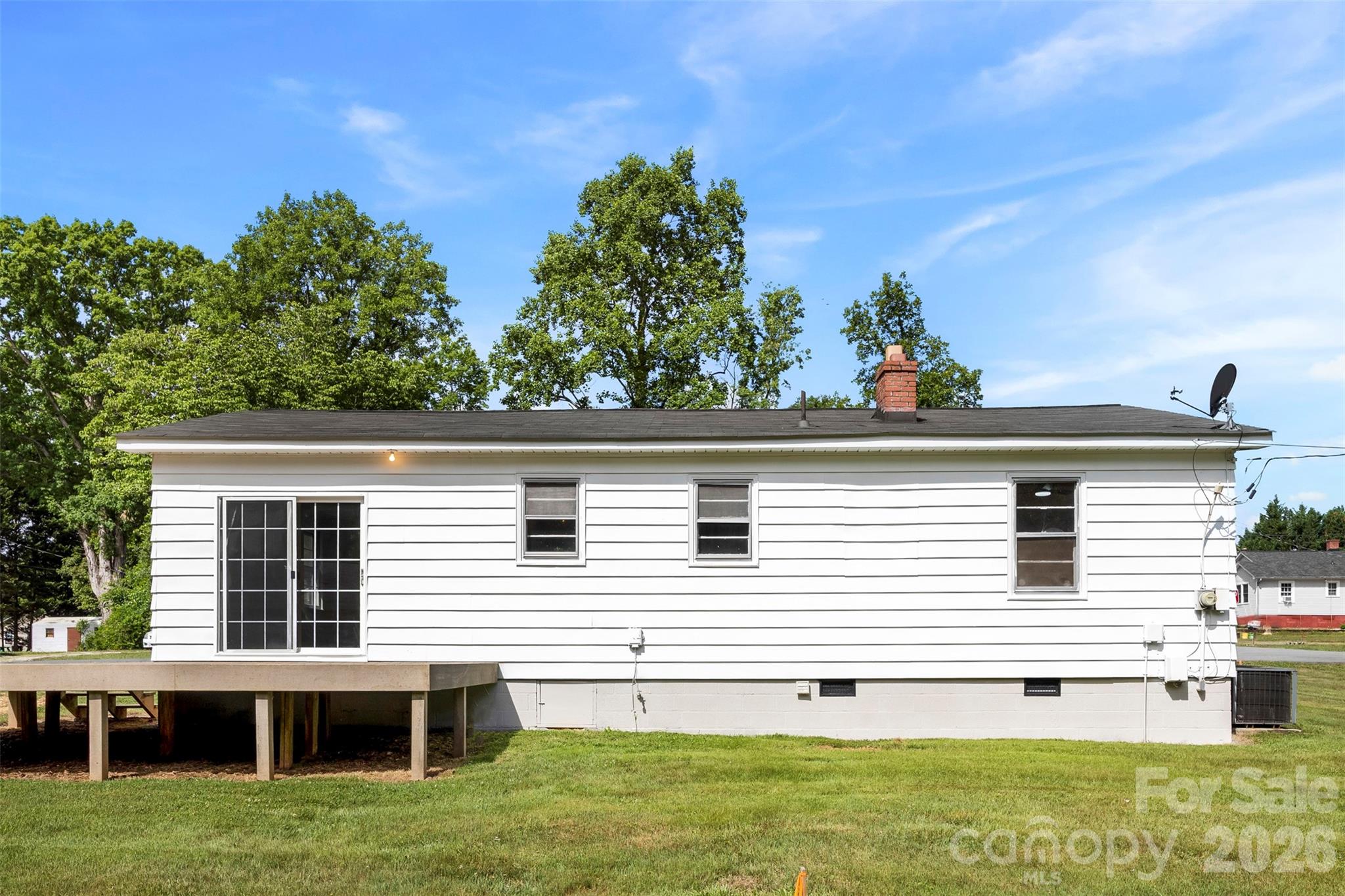 301 Gittens Street Property Photo 18