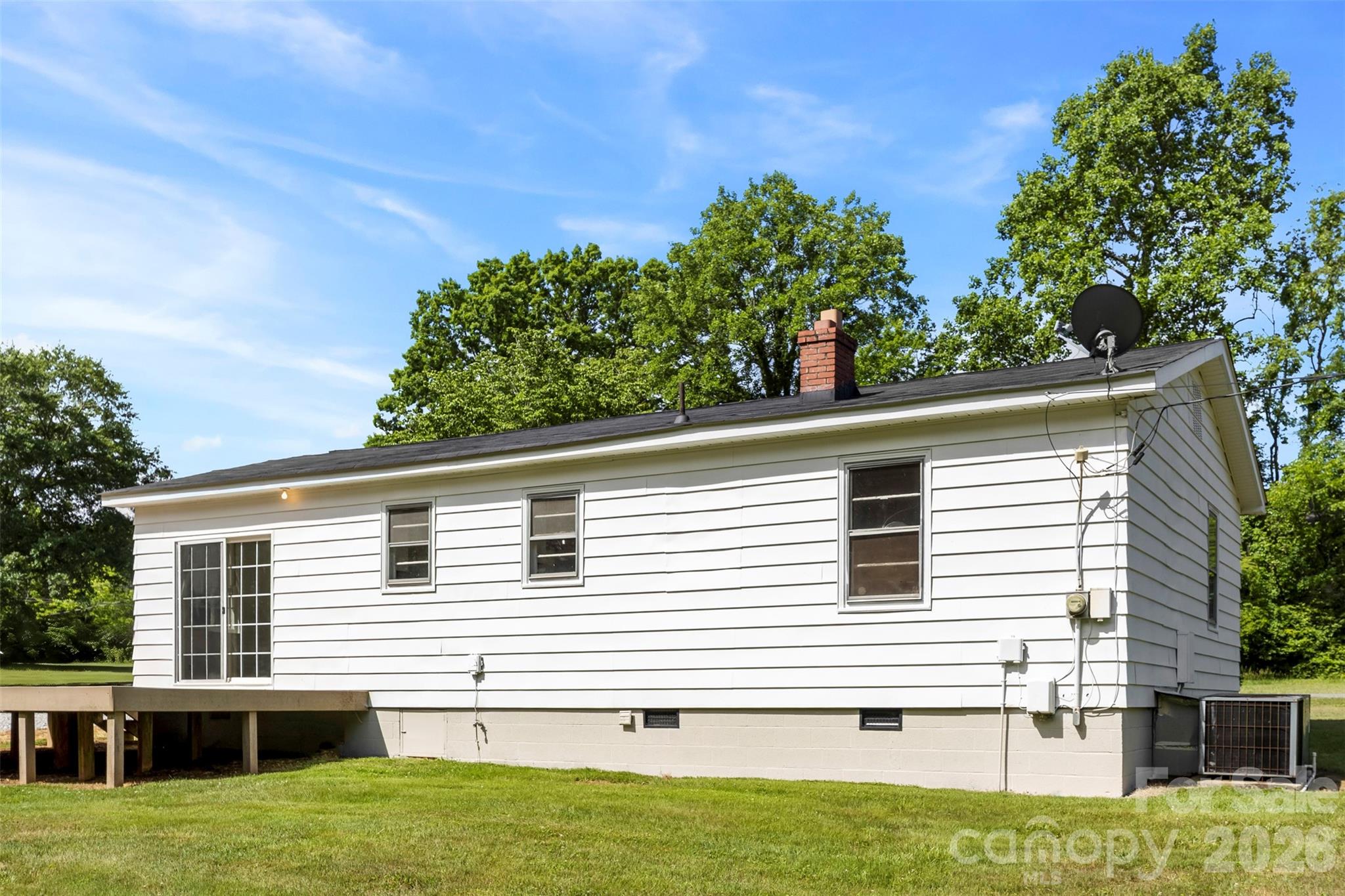 301 Gittens Street Property Photo 19