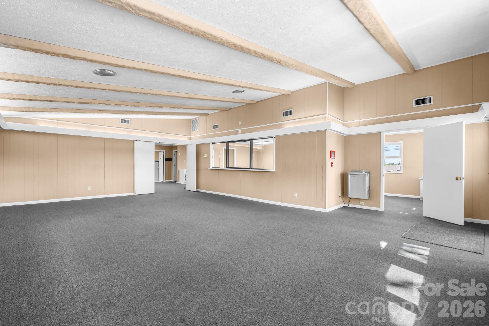 304 S Main Street Property Photo 11