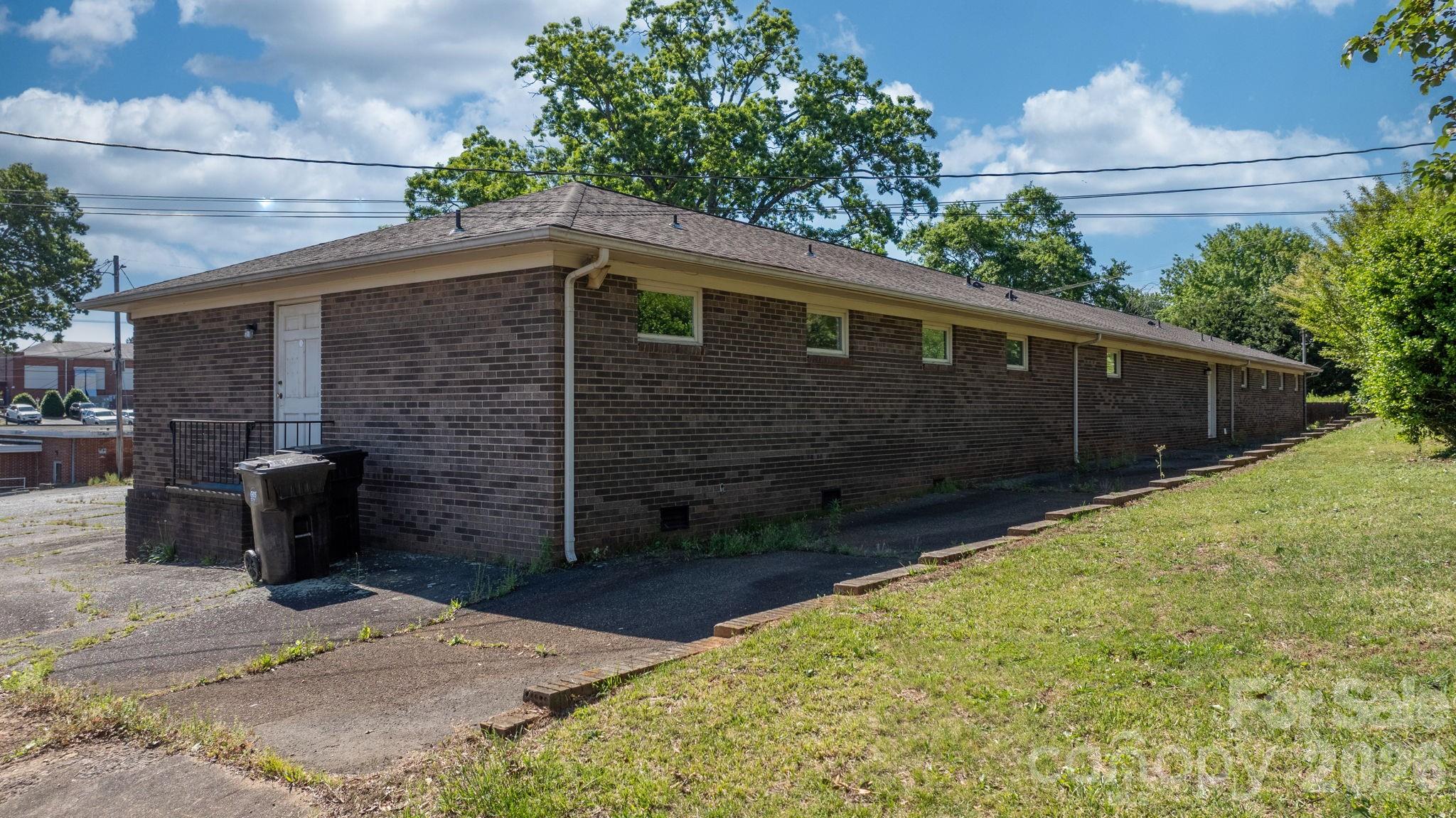 304 S Main Street Property Photo 41
