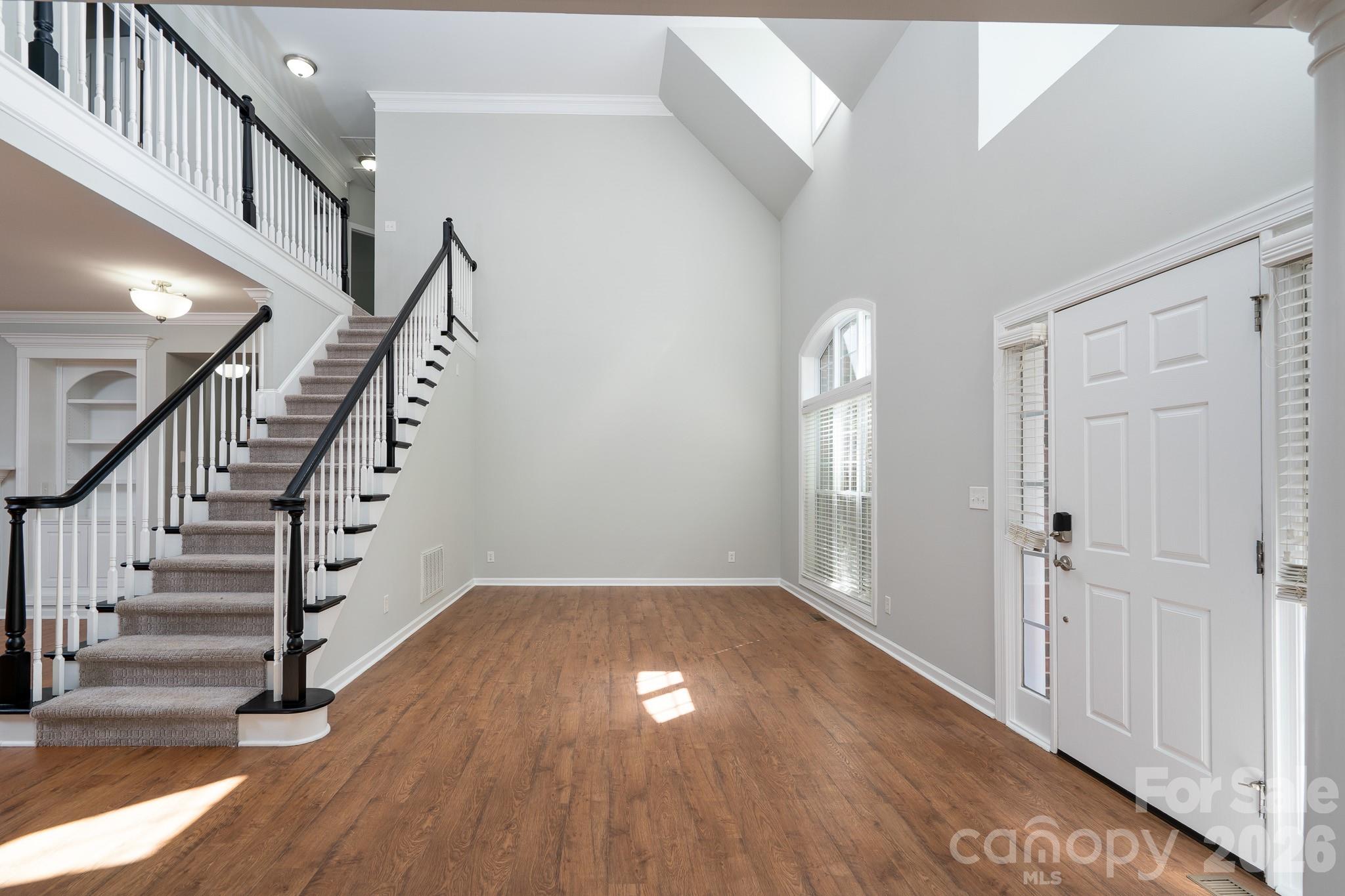 660 Vega Street Property Photo 4