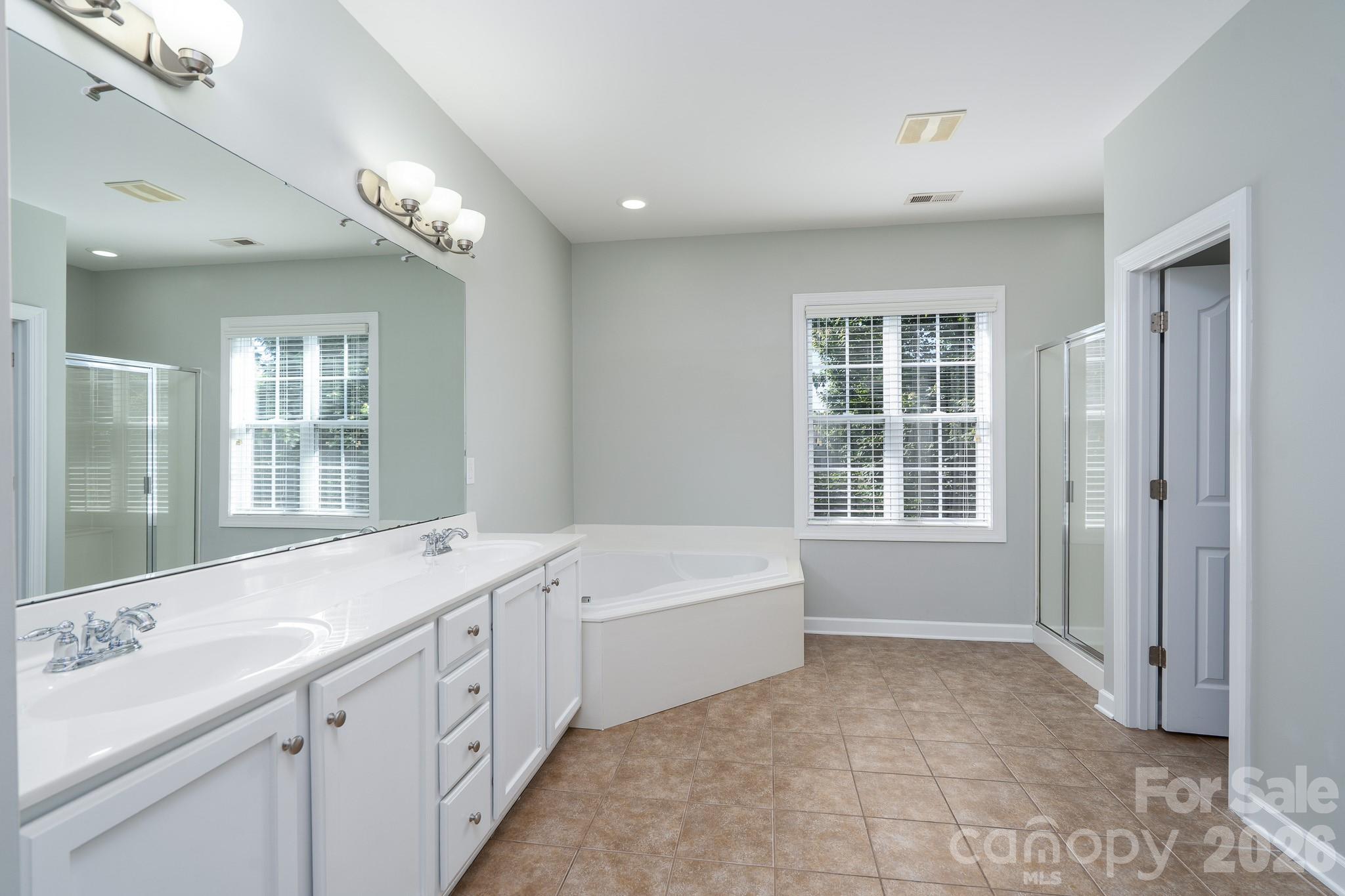 660 Vega Street Property Photo 20