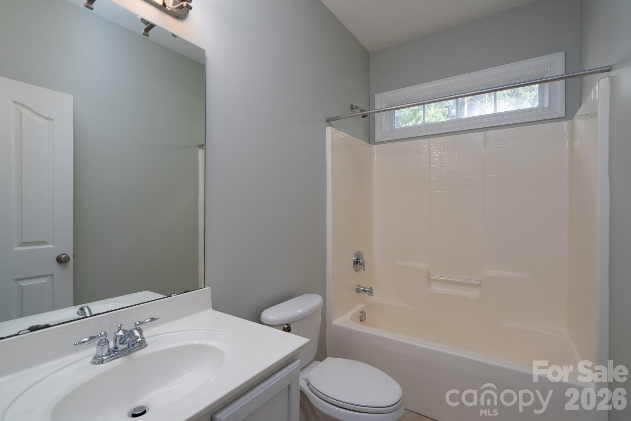 660 Vega Street Property Photo 24