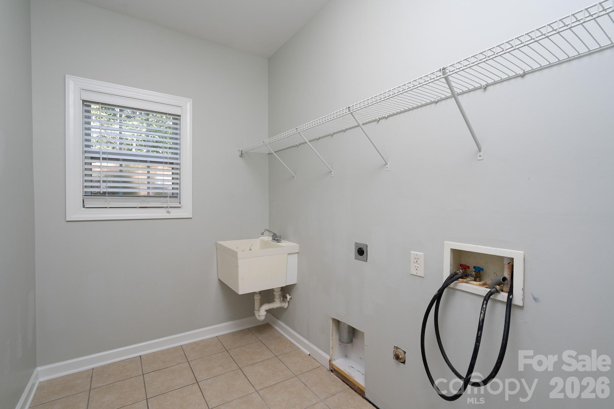 660 Vega Street Property Photo 36