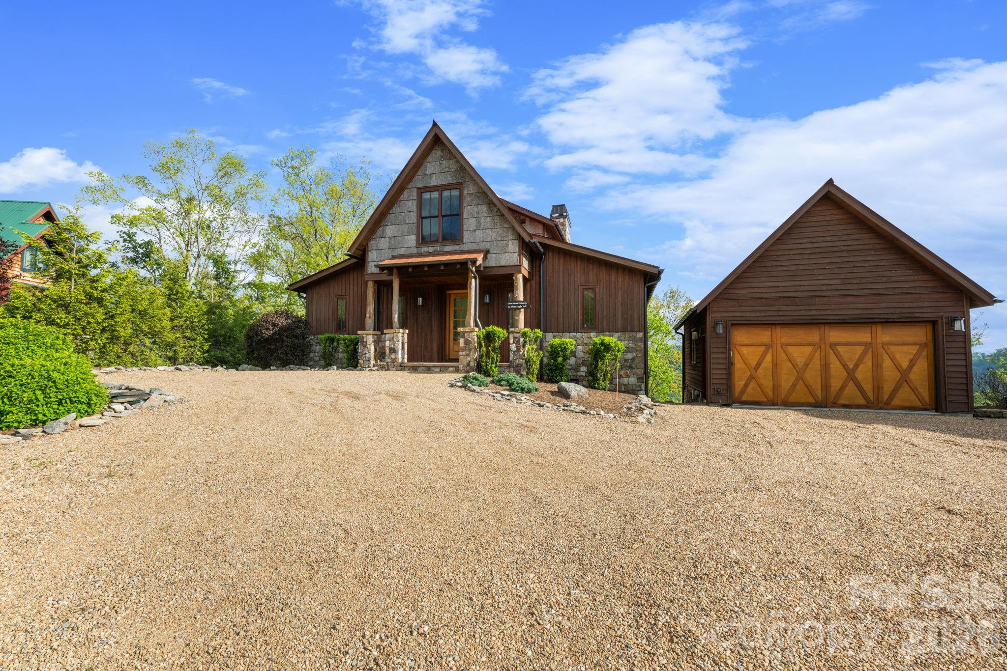 92 White Eagle Trail Property Photo 2