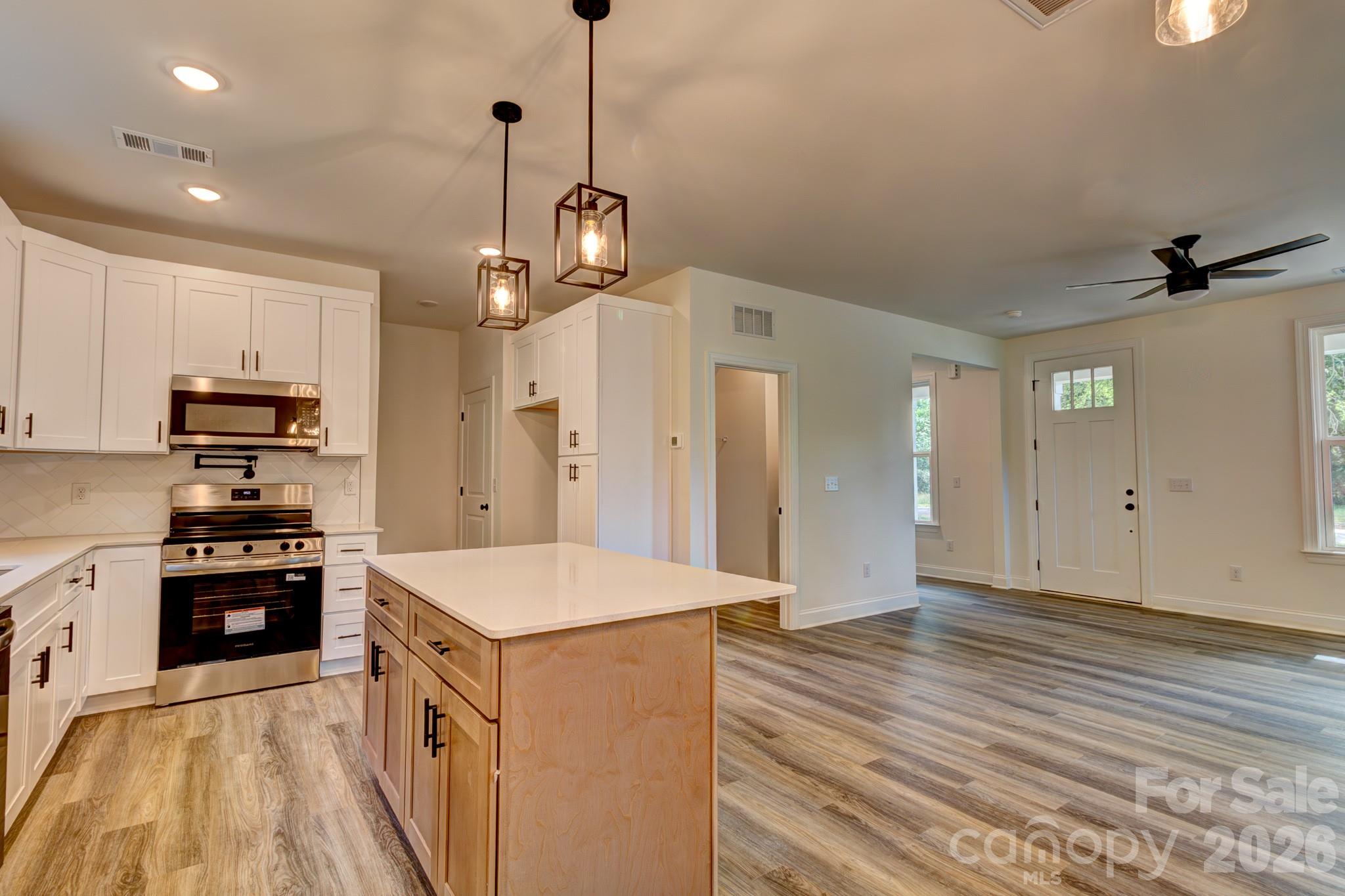 504 Oakland Drive Property Photo 6