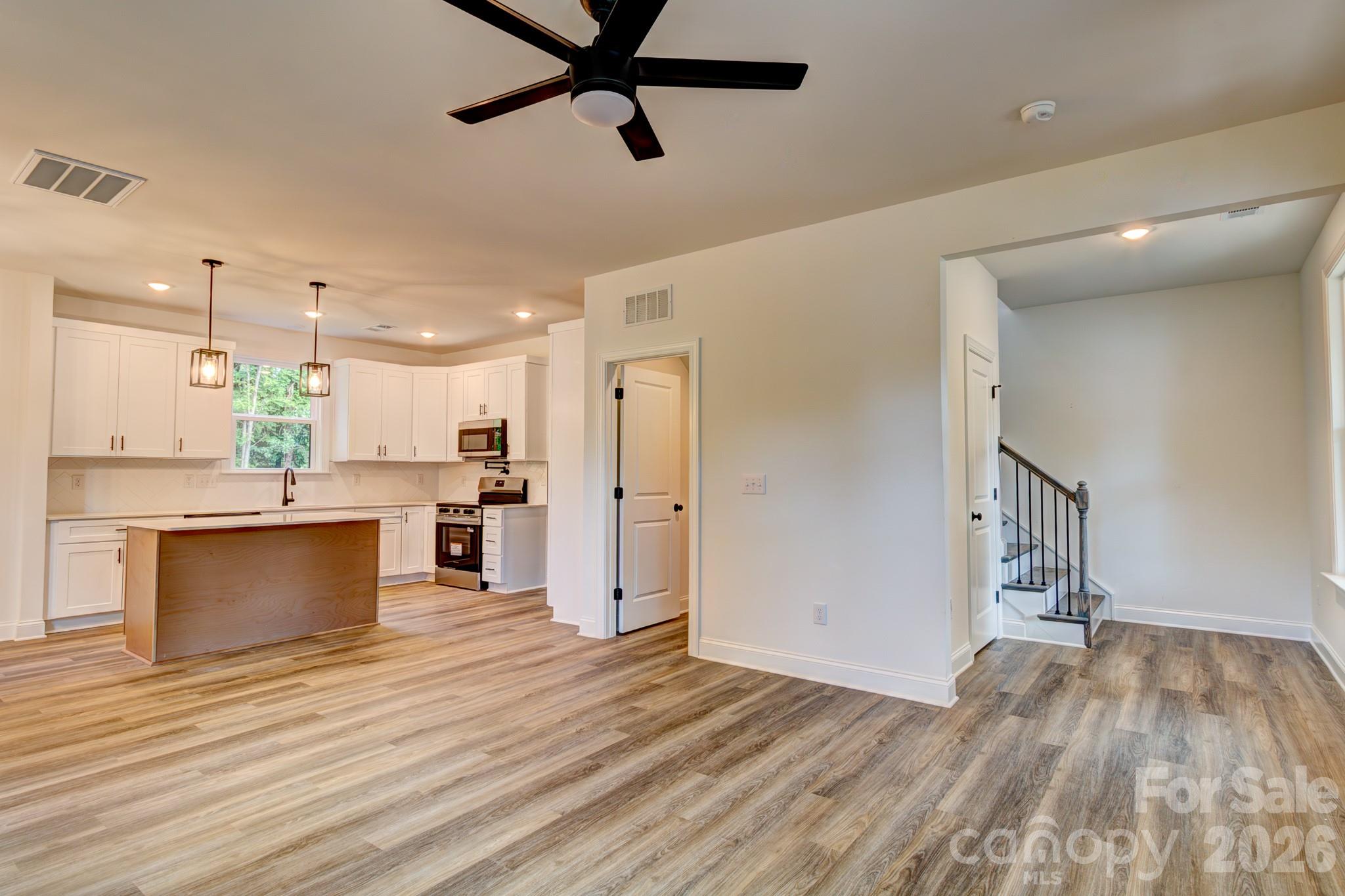 504 Oakland Drive Property Photo 11