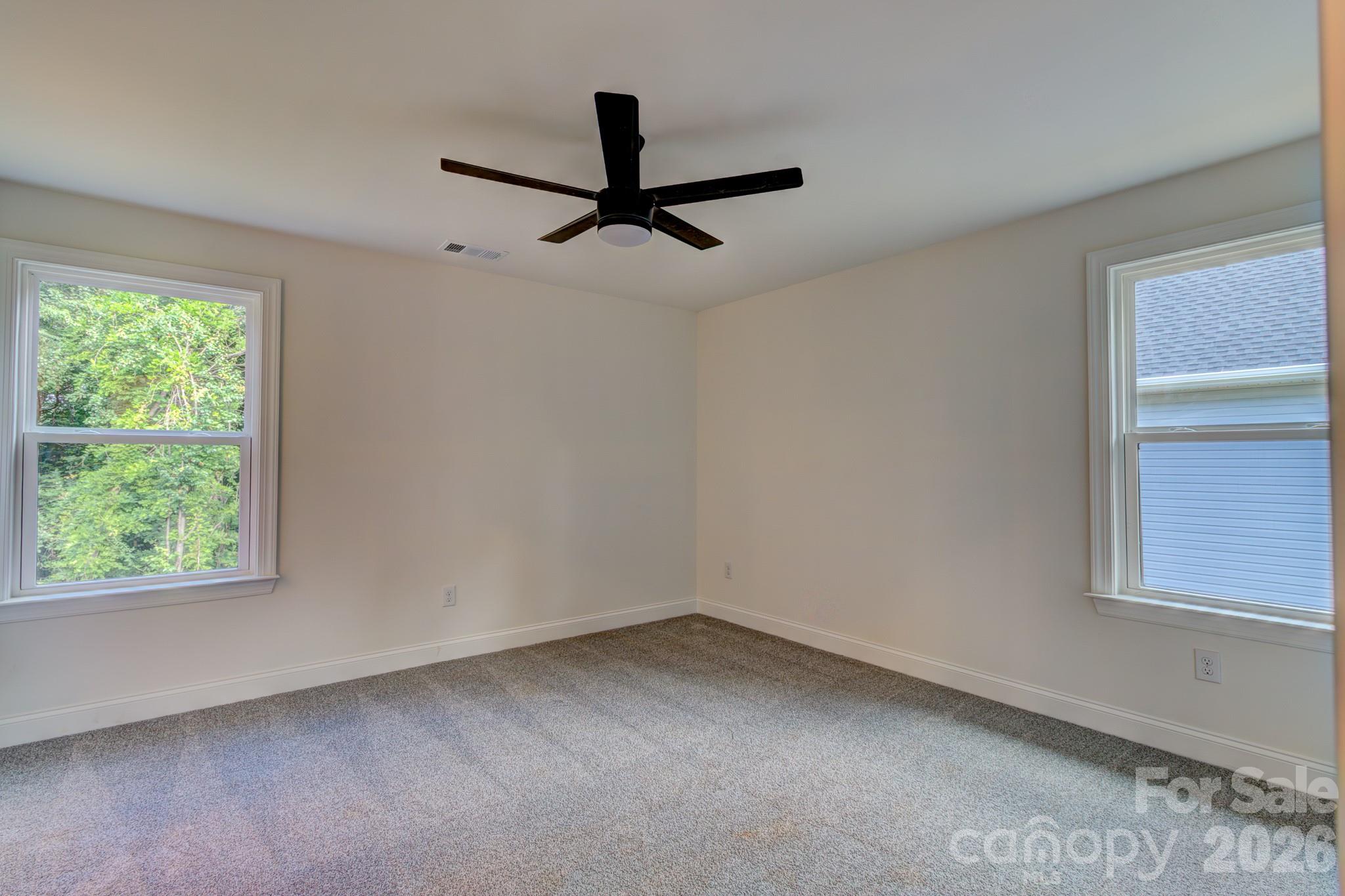 504 Oakland Drive Property Photo 14