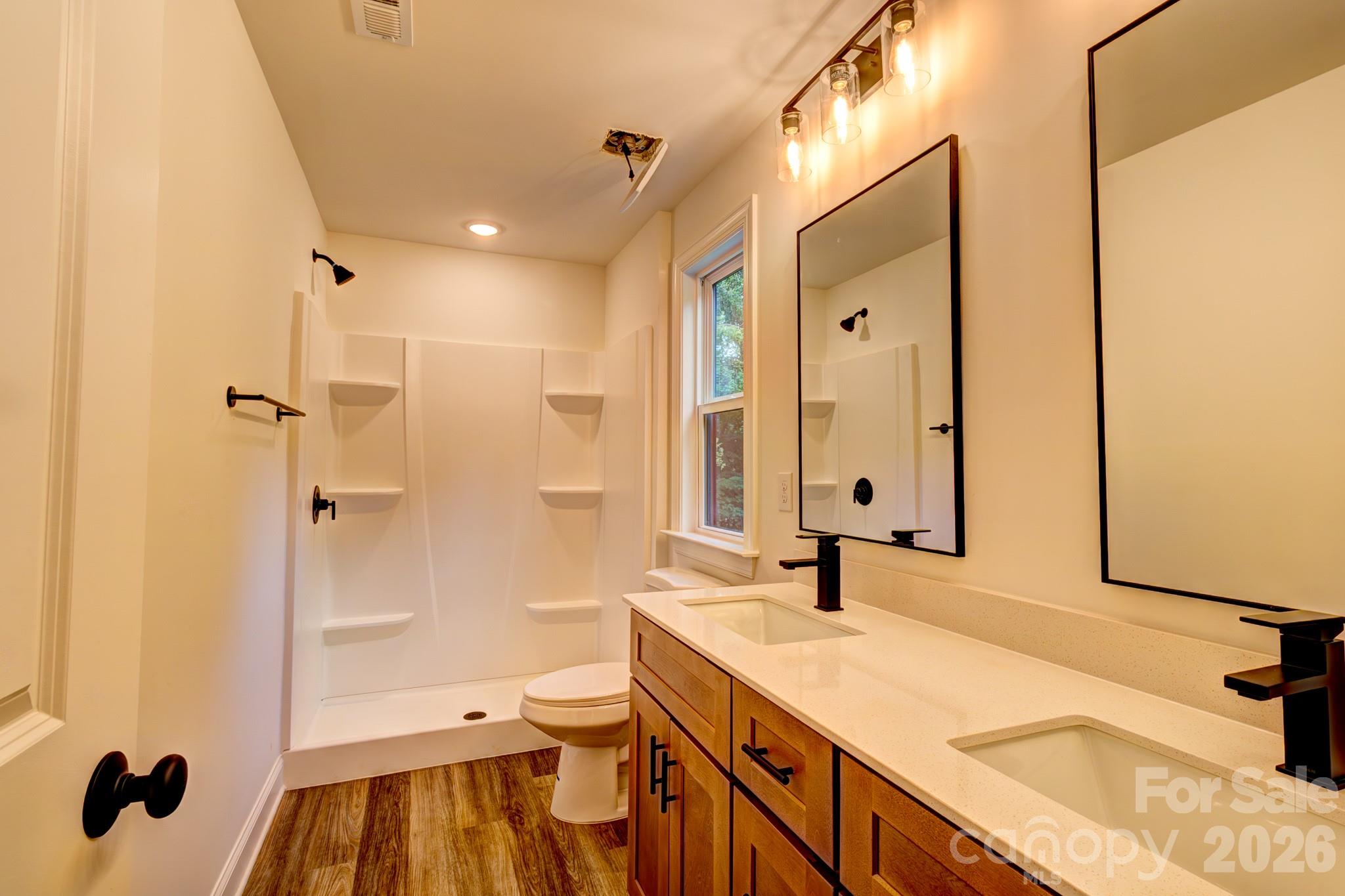 504 Oakland Drive Property Photo 17